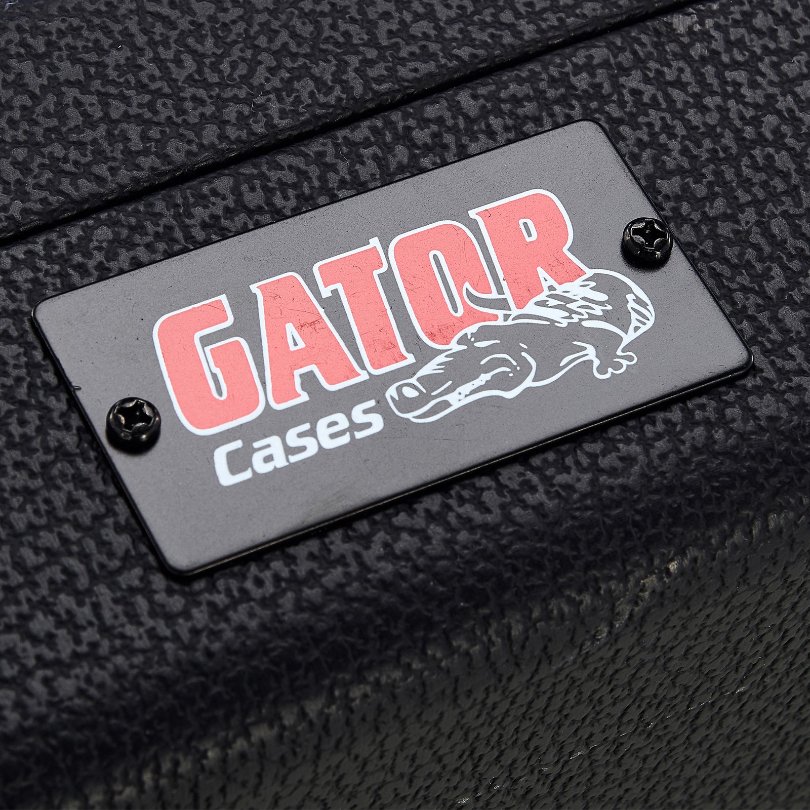 Gator GW-Jag Guitar Case Logo auf Formkoffer