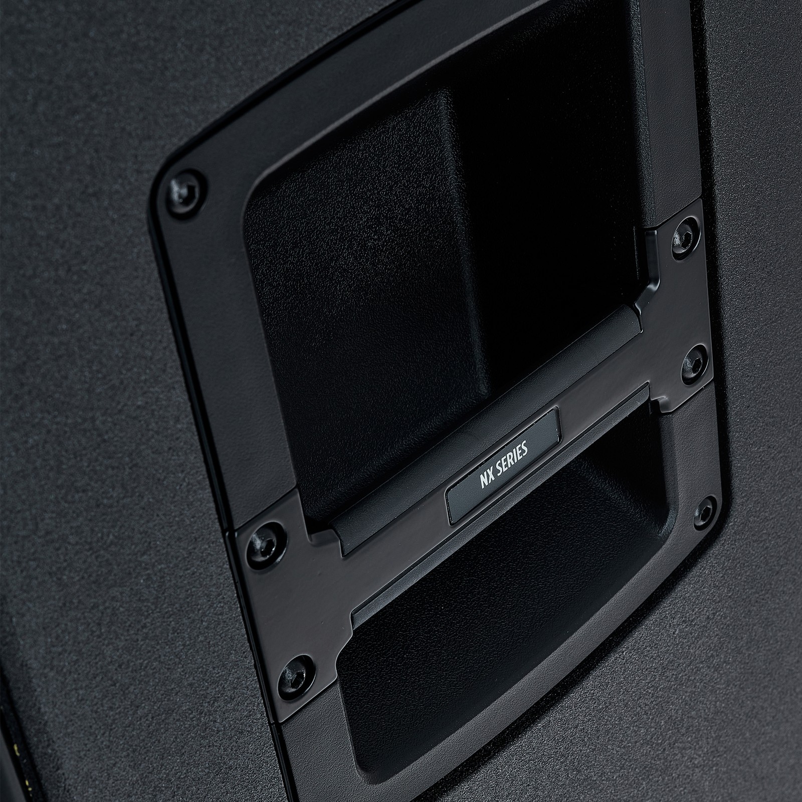 Detail des RCF NX 915-A