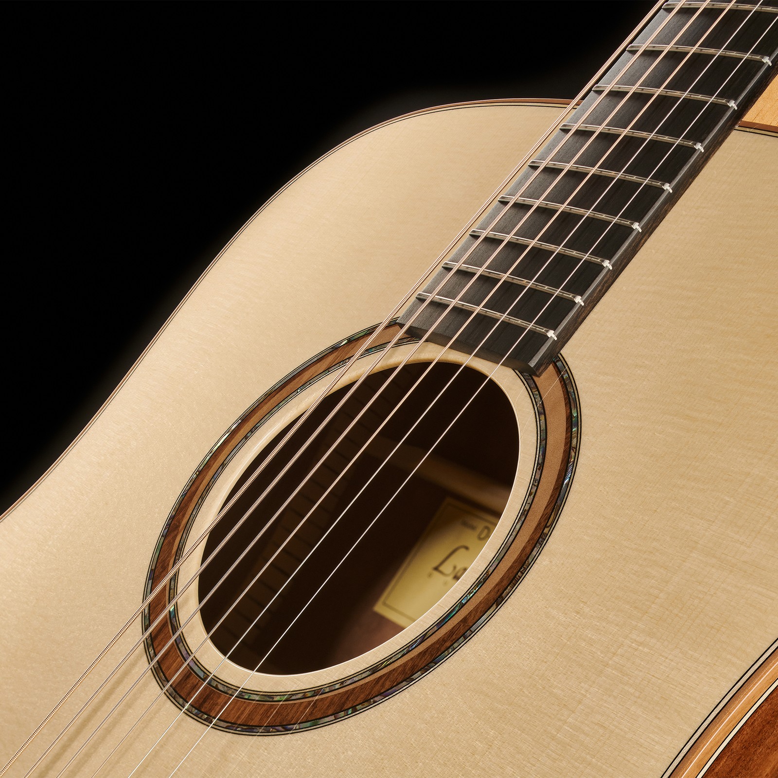 Lakewood D-44 Premium, Korpus