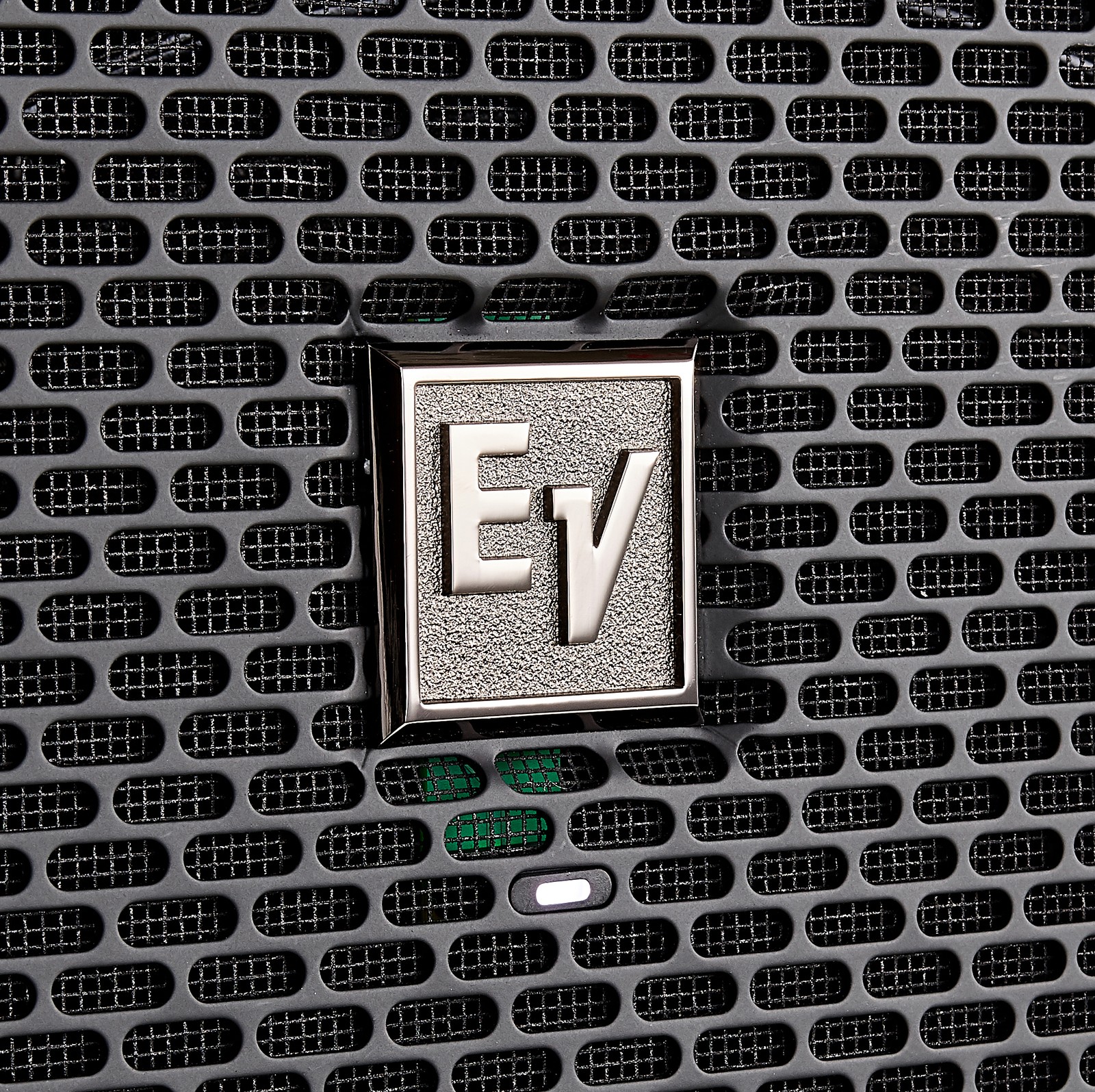 EV Logo am ETX-15SP Aktiver 15" Subwoofer
