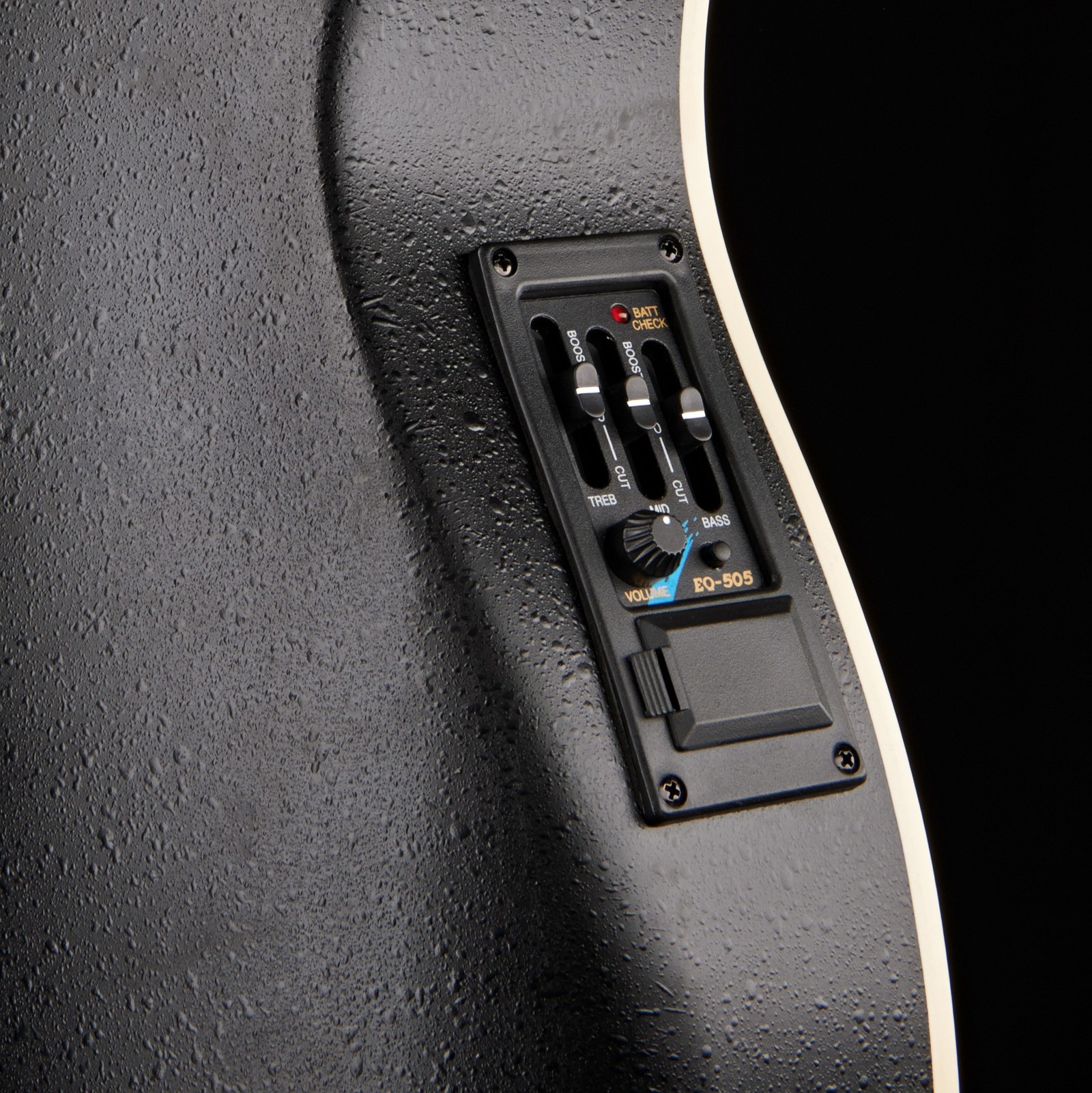 Preamp on the side of the Harley Benton HBO-850 Classic