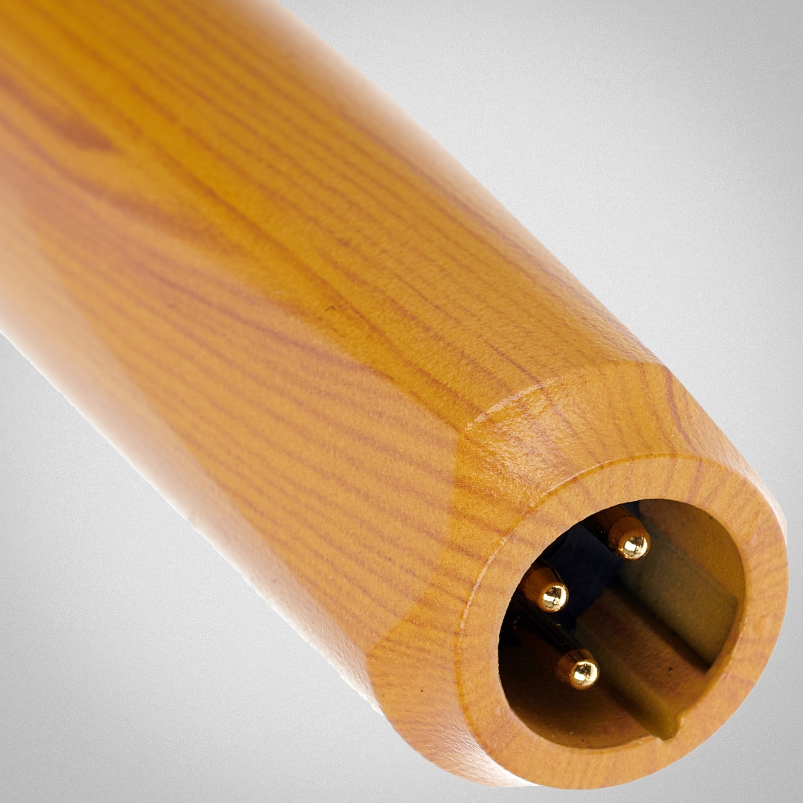 XLR-Buchse des Telefunken M80 Oak Mikrofons