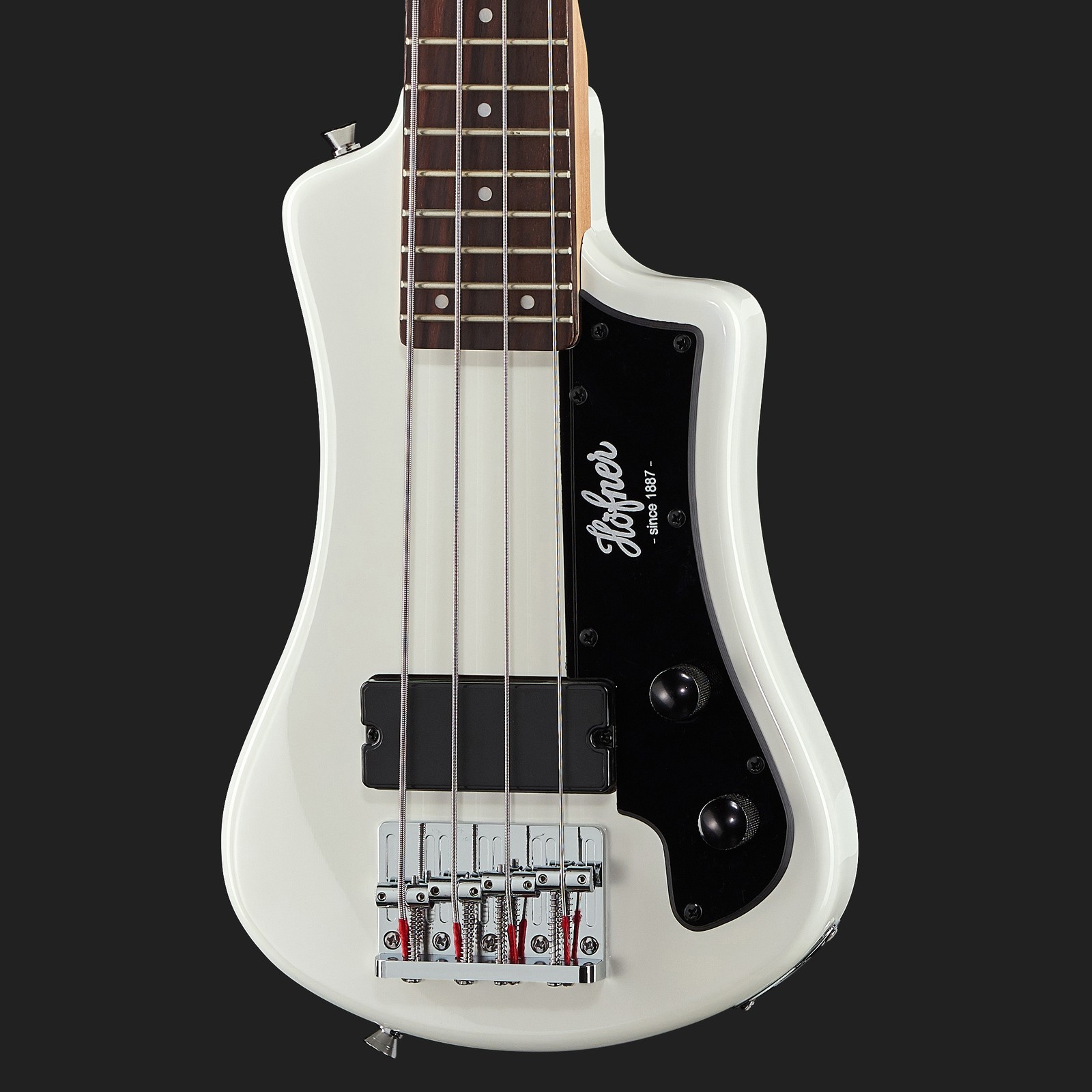 Lindenkorpus des Höfner Shorty Bass White