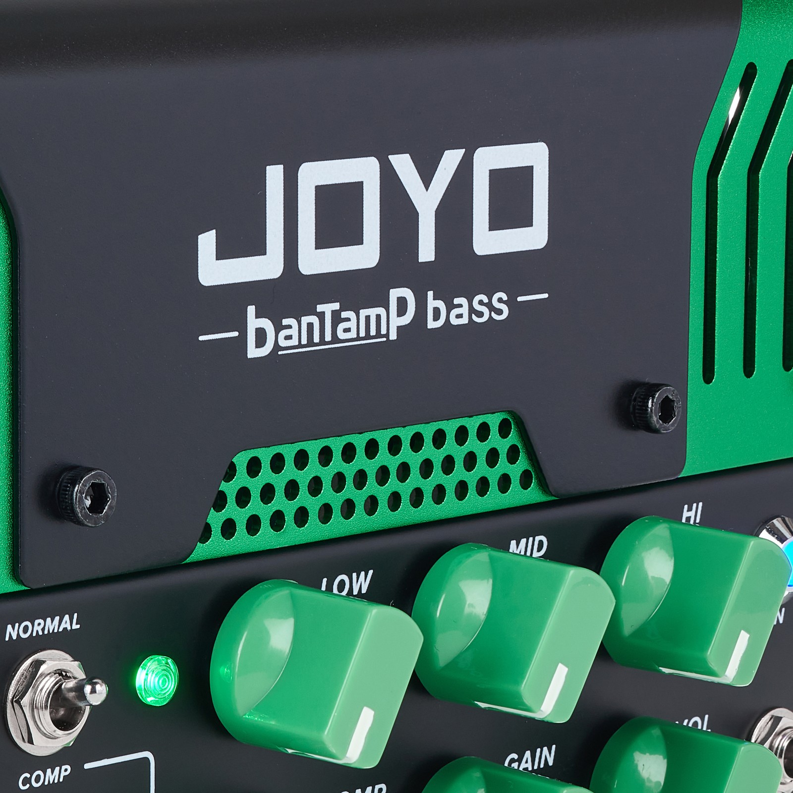 Joyo Logo am BanTamP BadASS Hybrid Topteil für E-Bass