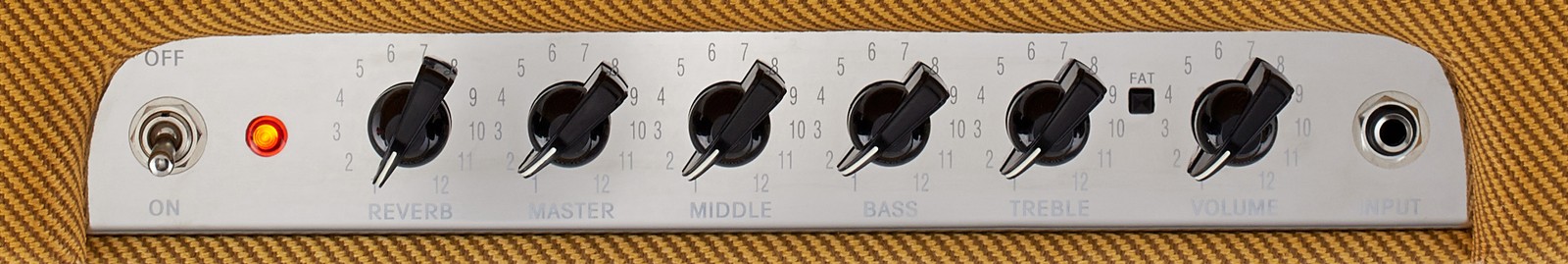 Regler mit EQ auf dem Fender Blues Junior Lacquered Tweed