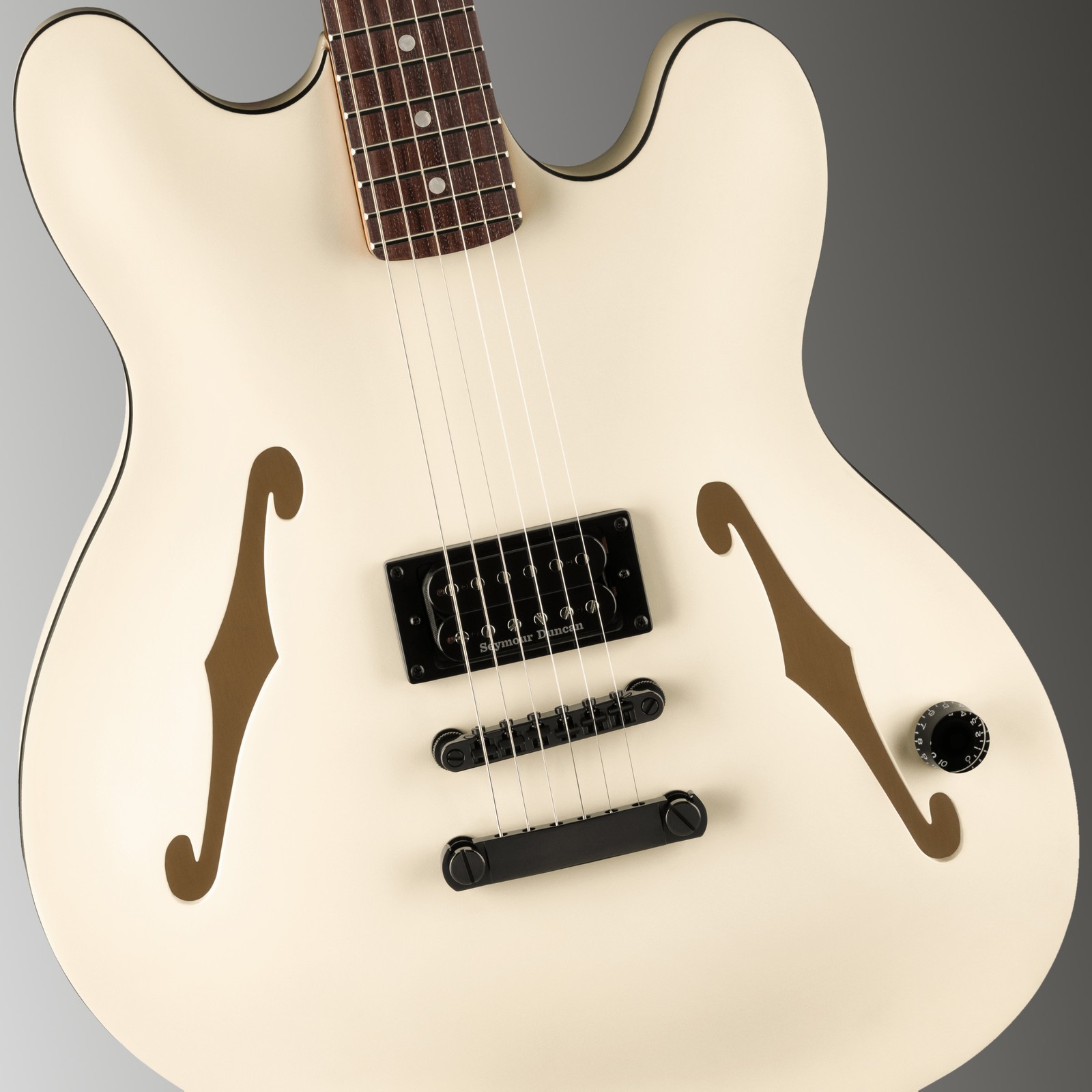 Seymour Duncan Humbucker in der Fender Tom Delonge Starcaster SOW RF