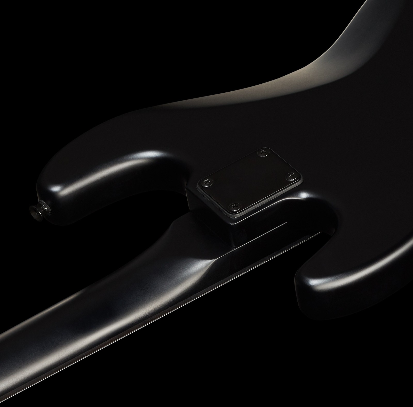 bolt on neck on the matte black Harley Benton PB-20 SBK