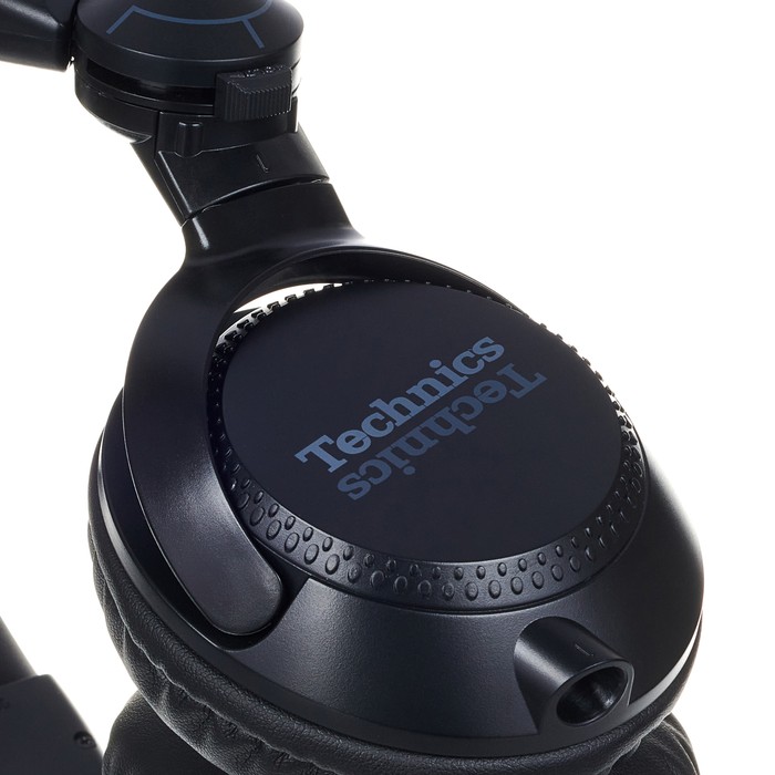 270° swivelling earpads