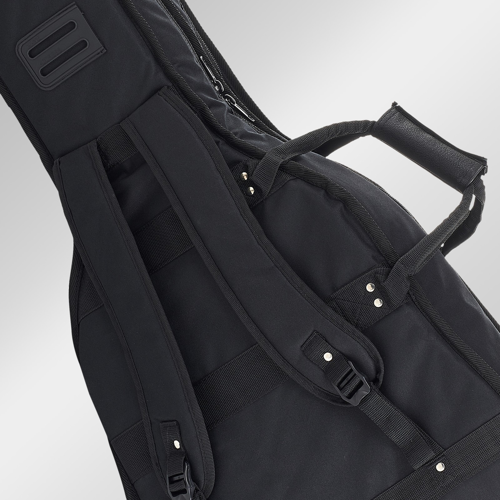 Rucksackgurte des Thomann Doppel-Gigbag für Gitarren 