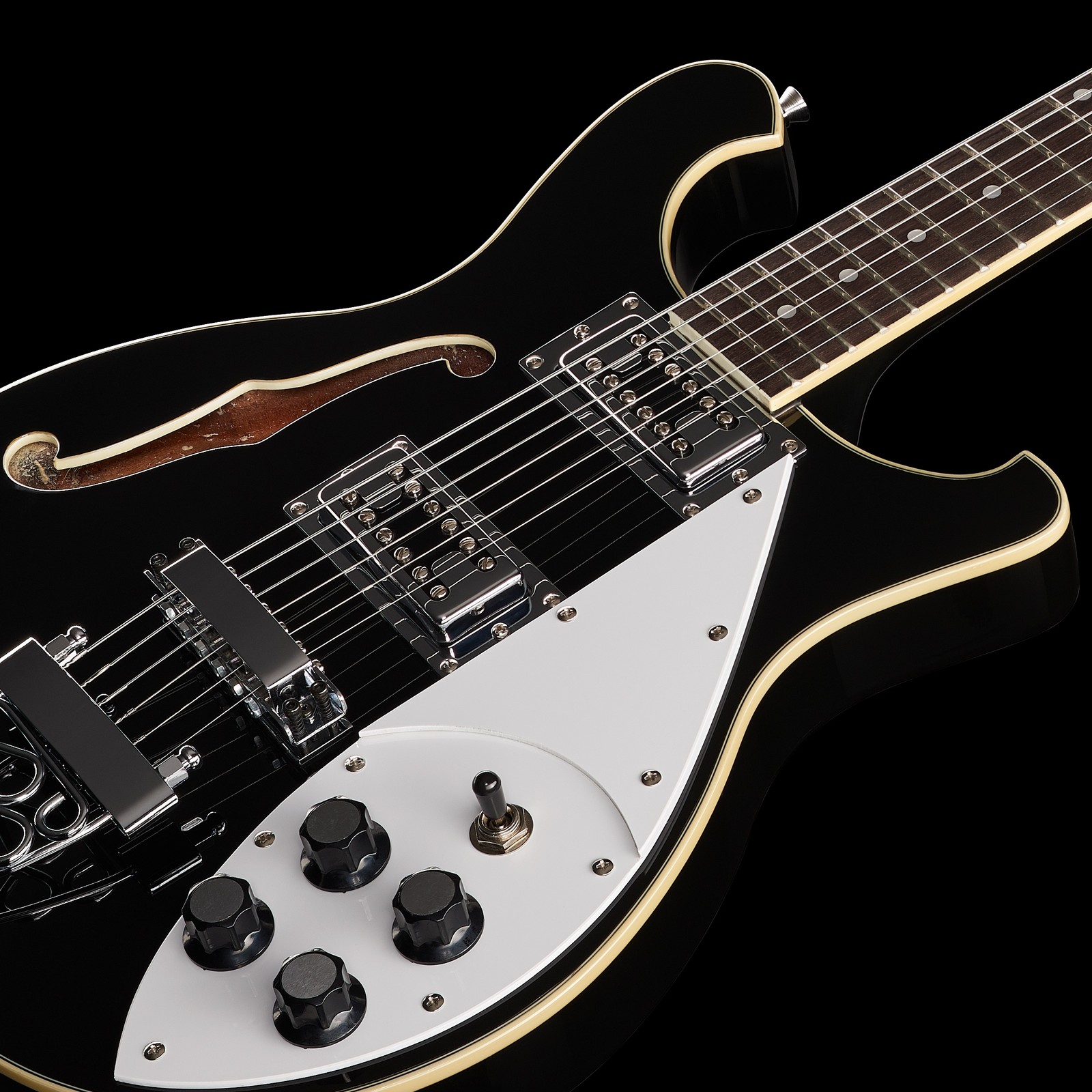 Decke der Harley Benton RB-600BK Classic Series E-Gitarre