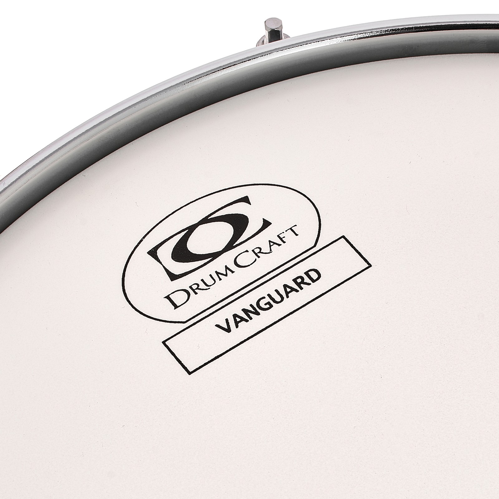 Weißes Coated-Snarefell mit DrumCraft-Logo