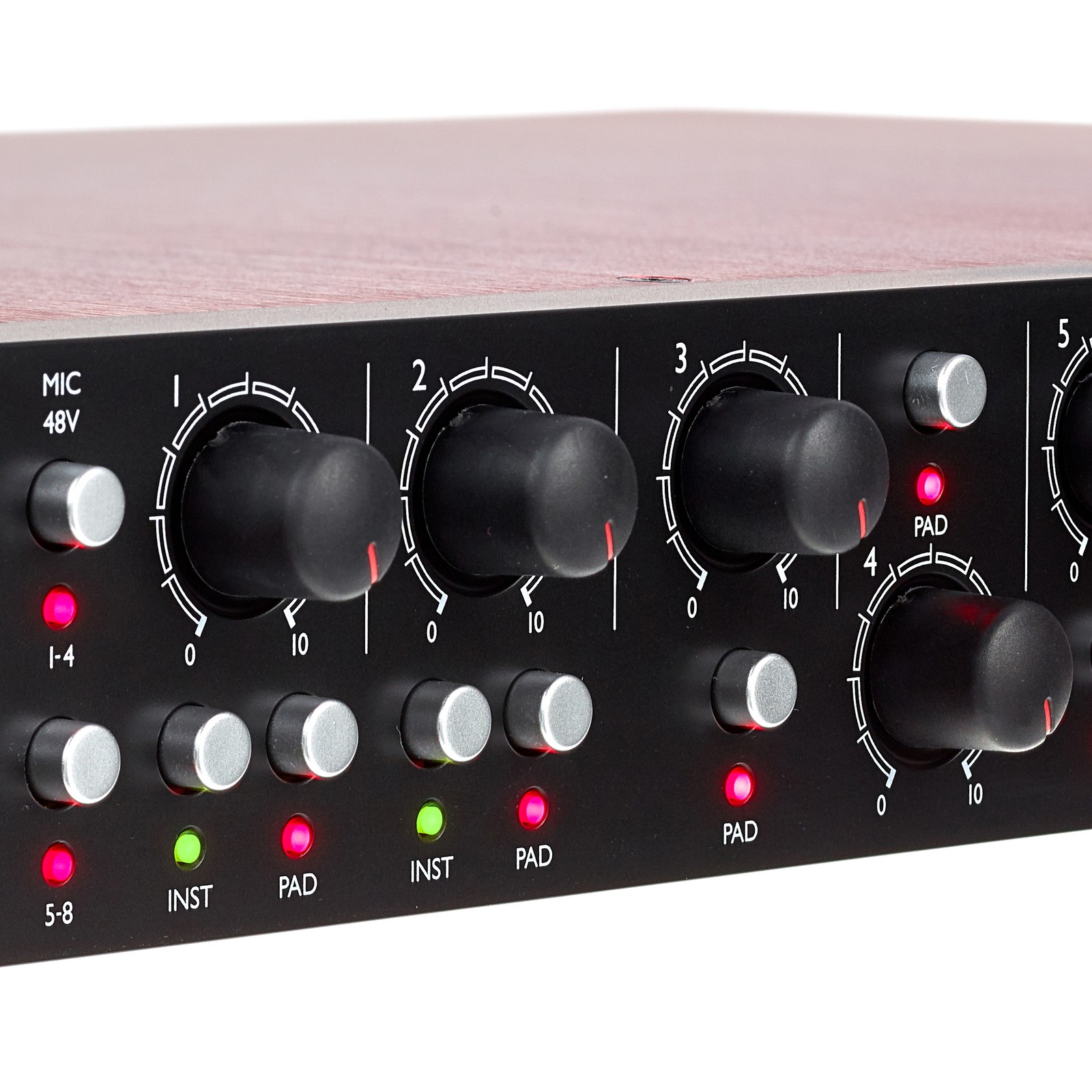 Regler auf dem Preamp Focusrite Scarlett OctoPre