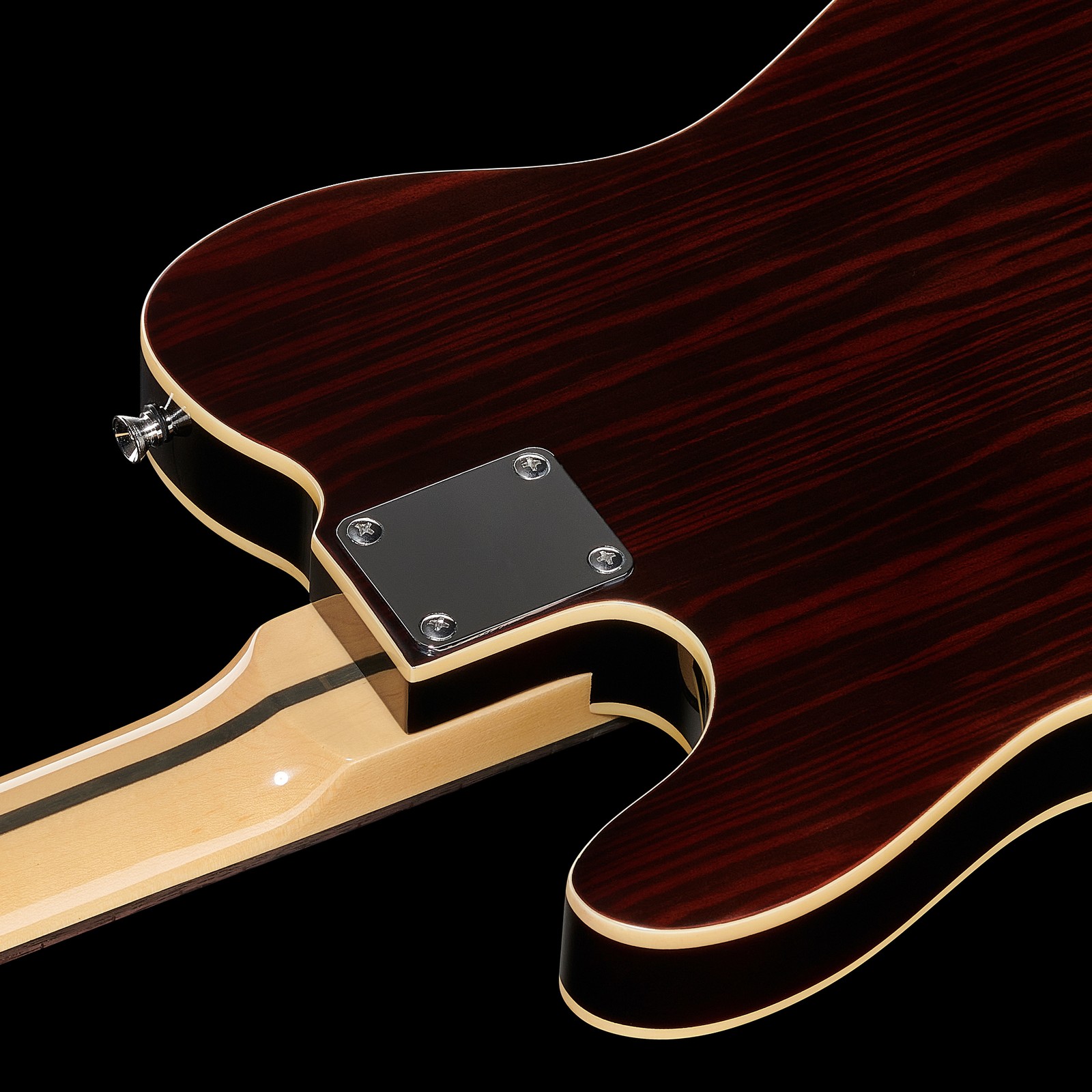 Double Binding um den Korpus der Harley Benton TE-70 Rosewood Deluxe Series