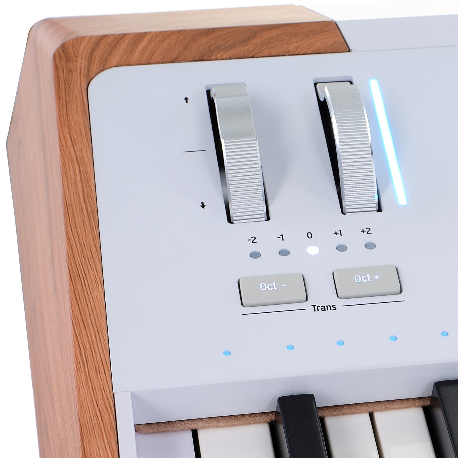 Arturia AstroLab 88 – Molettes Pitch et Modulation