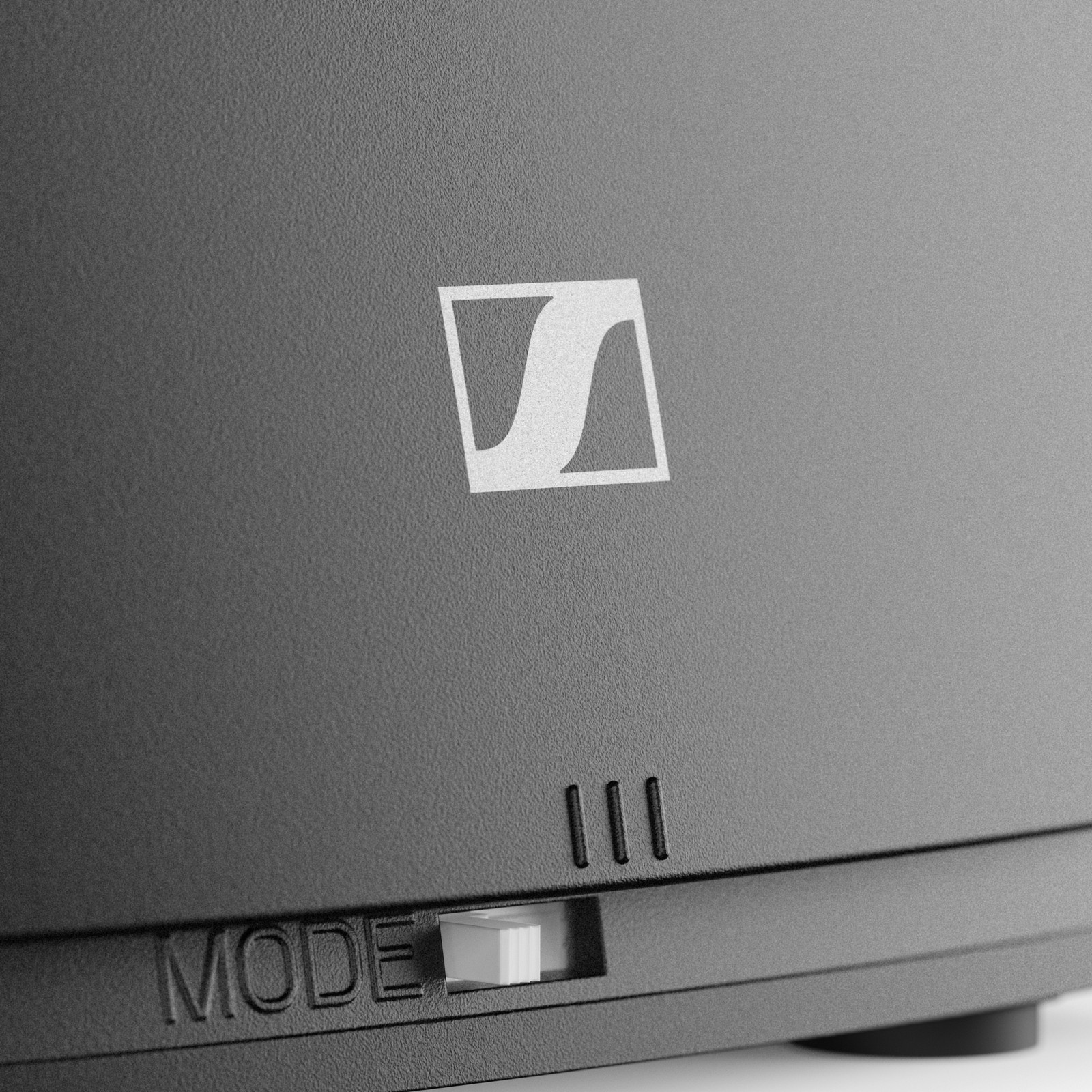 Détail du logo sur le casque TV Sennheiser RS 120-W