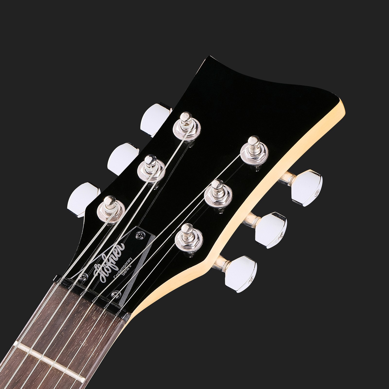 Headstock of the Höfner Shorty BK Electric Guitar