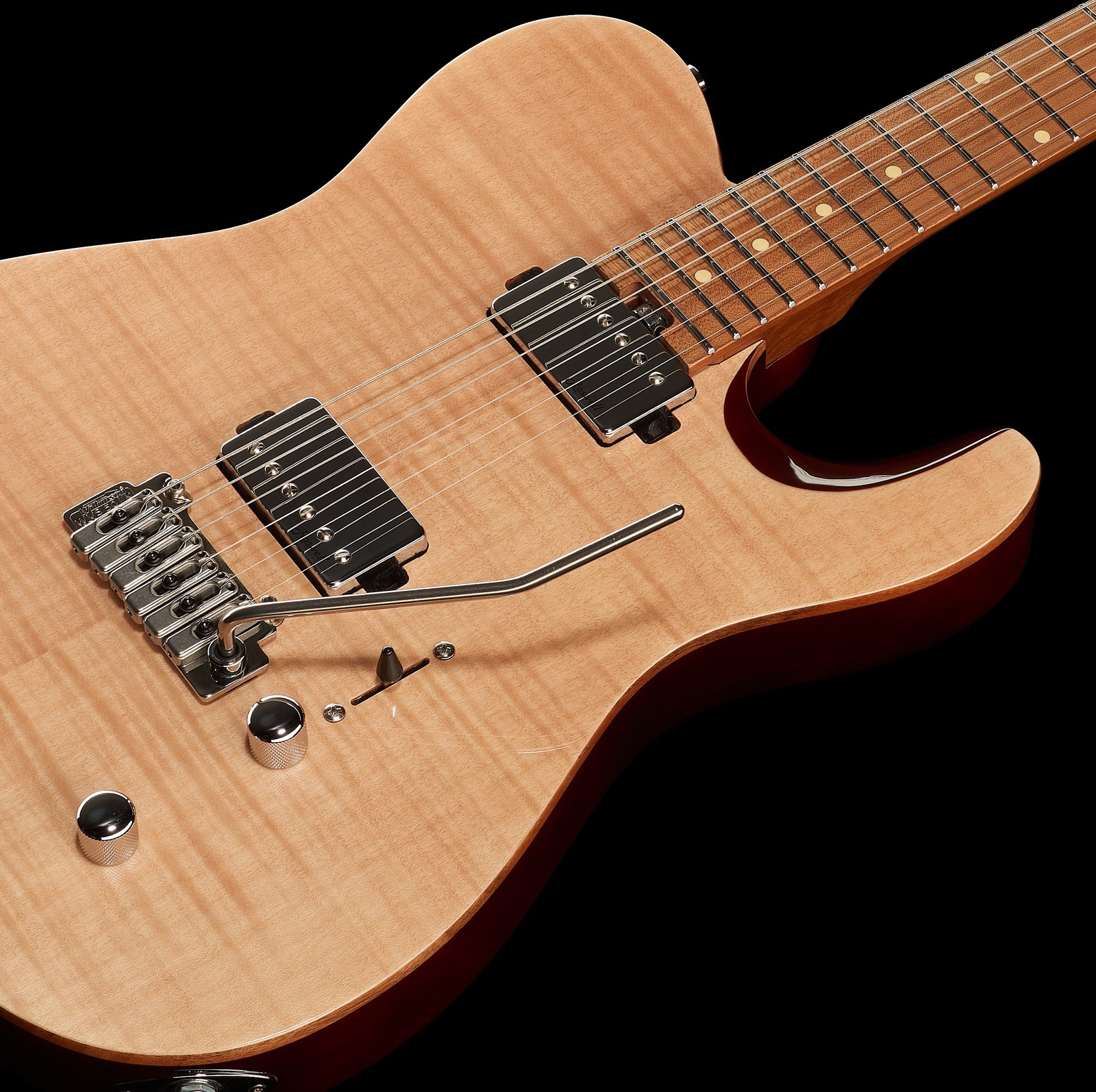 Flamed maple top on the Harley Benton Fusion-T HH Roasted FNT with two chrome-covered humbuckers