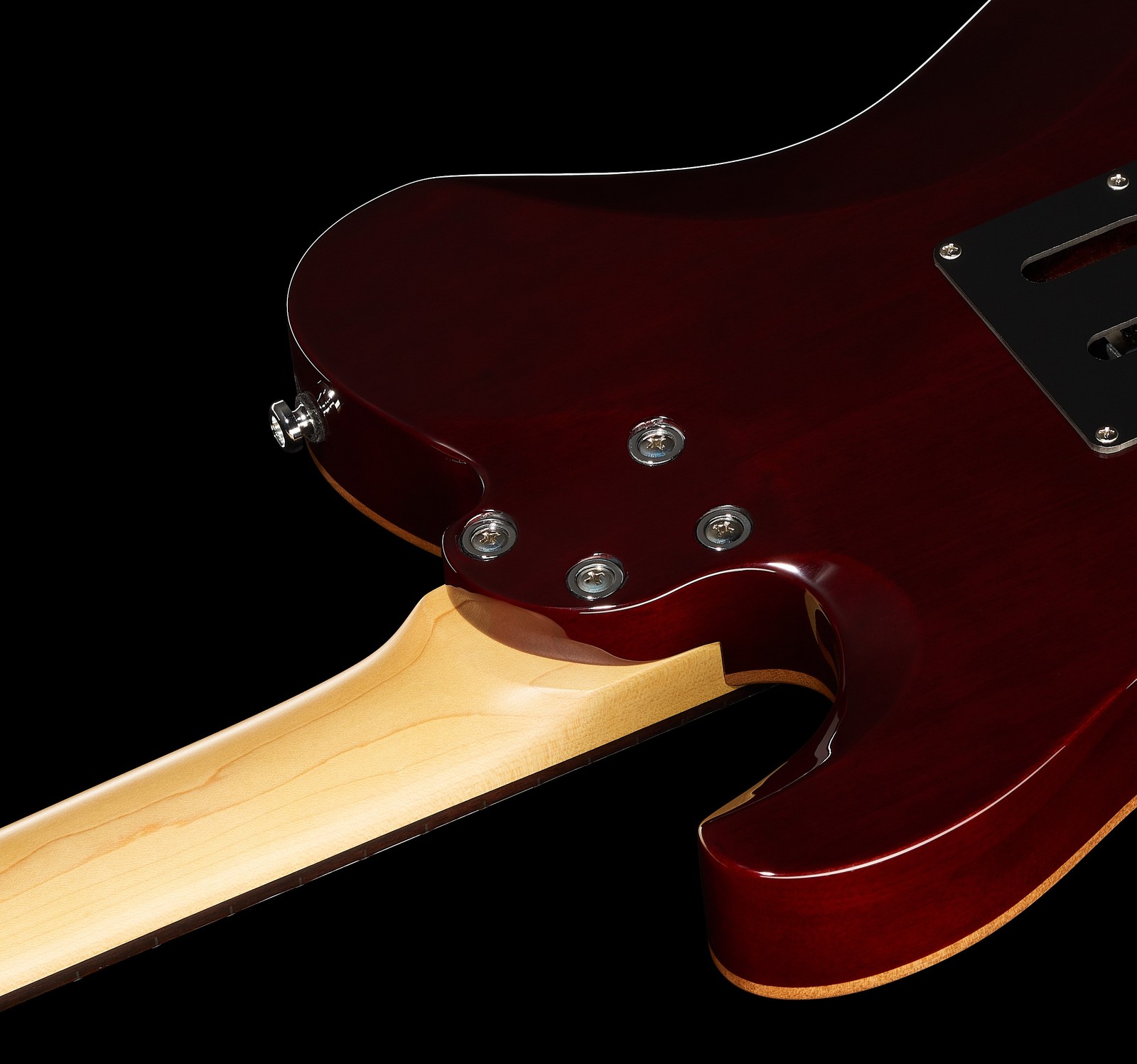 bolt-on neck with rounded heel on the Harley Benton Fusion-T HH EB OCT