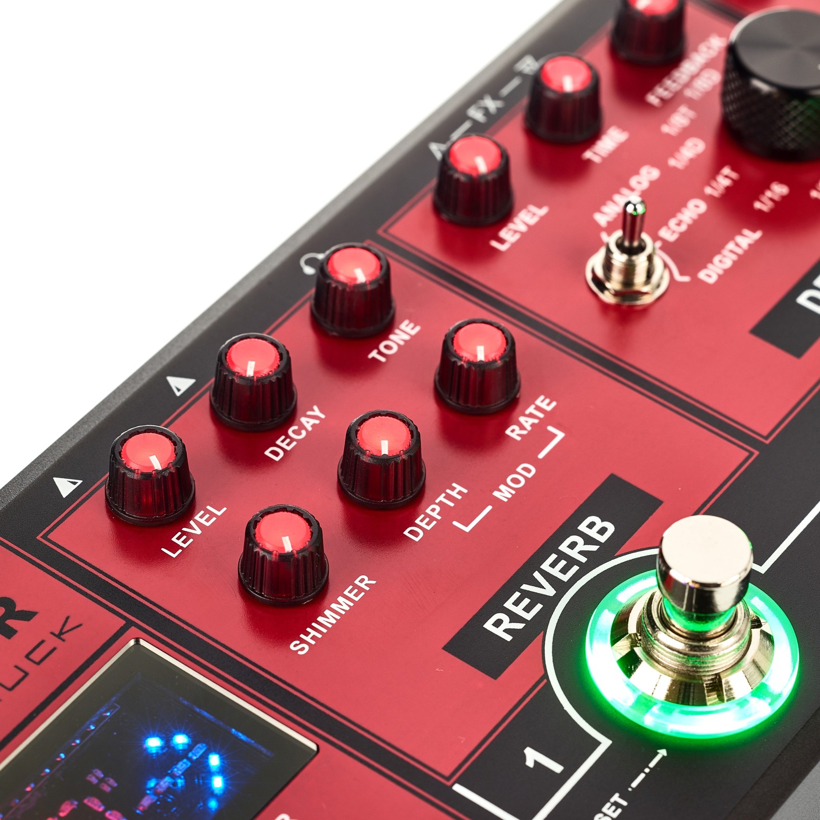 Mooer Red Truck control elements in the Reverb effects section