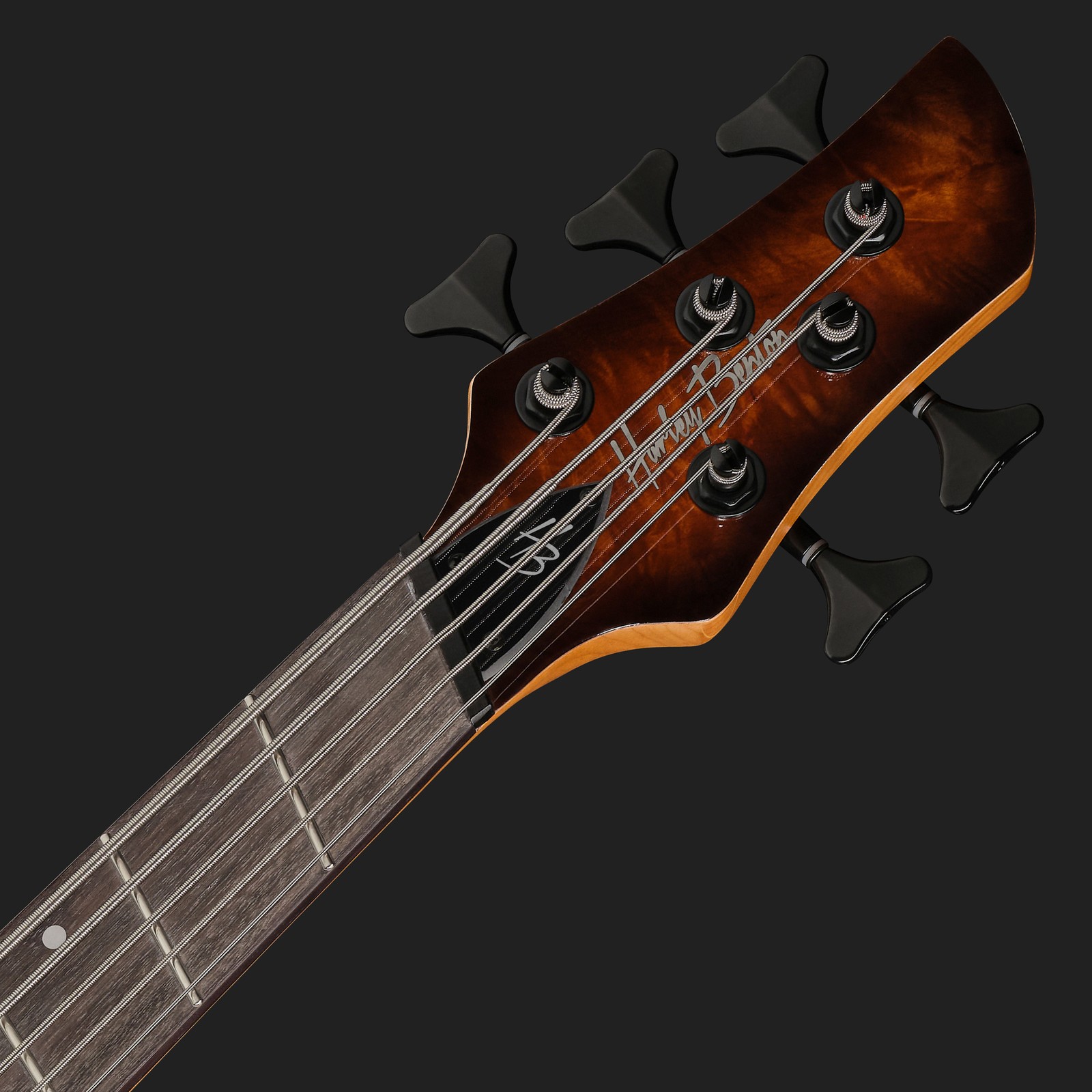 Kopfplatte des Harley Benton MSB-5 Black Flame Burl E-Bass