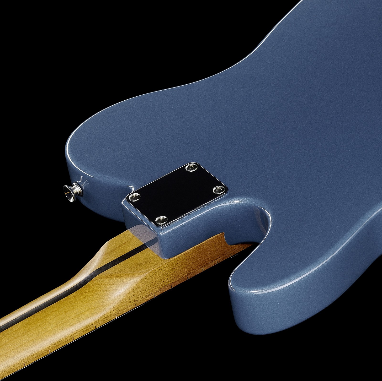 Harley Benton bolt-on roasted maple neck