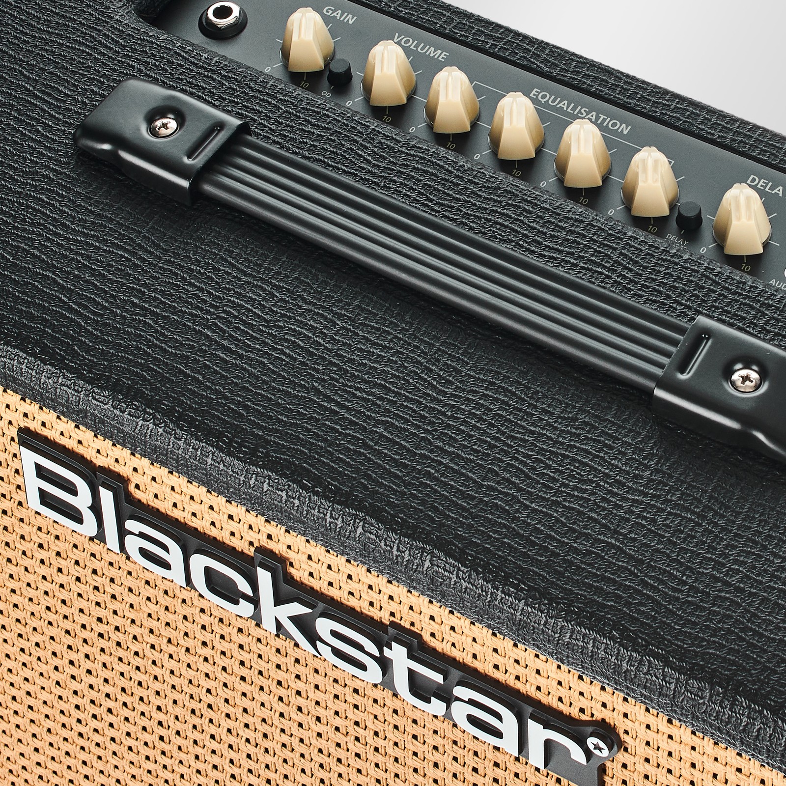 Griff auf der Oberseite des Blackstar Debut 30E Combo Black