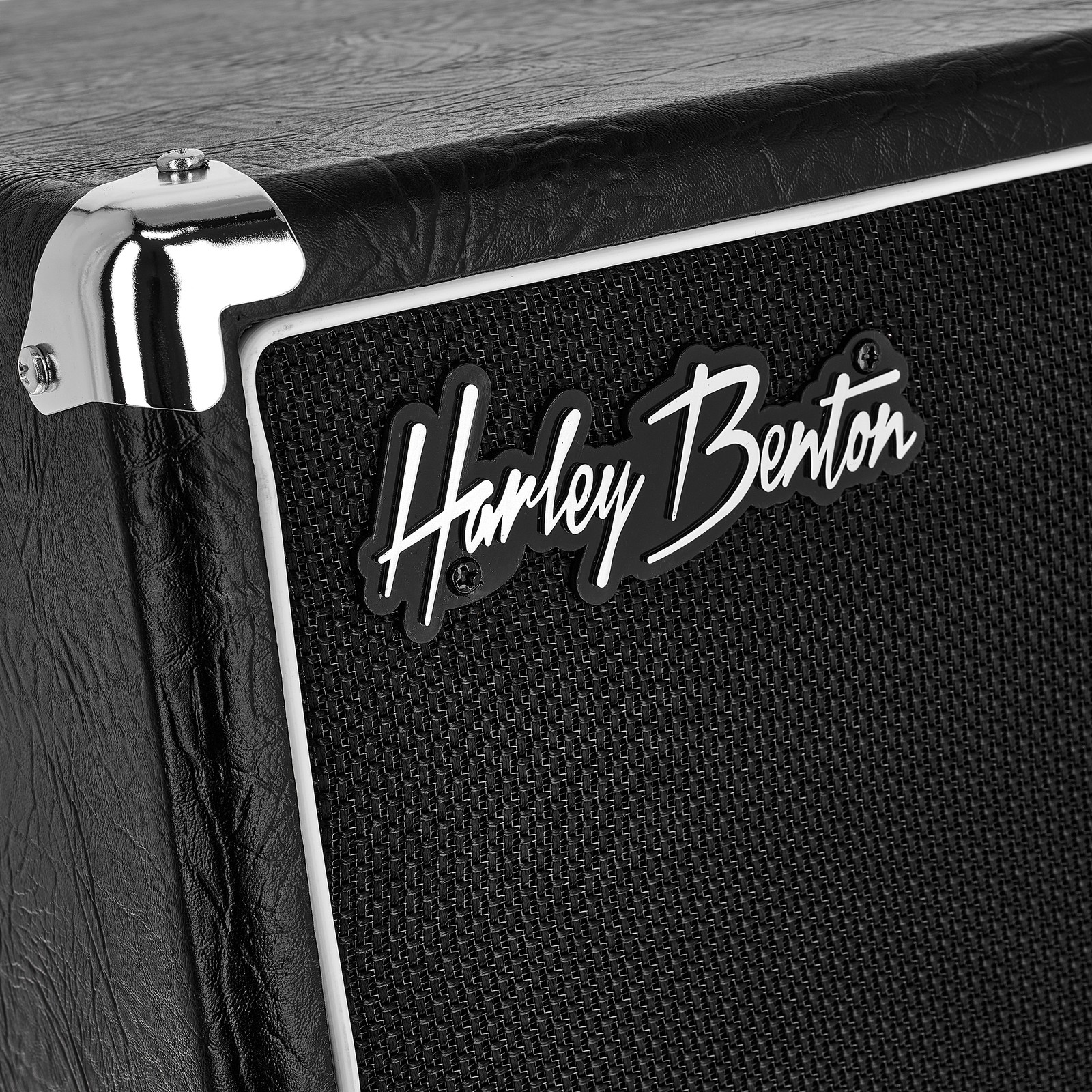 Closeup of the Harley Benton SolidBass 115T Cabinet for Electric Bass