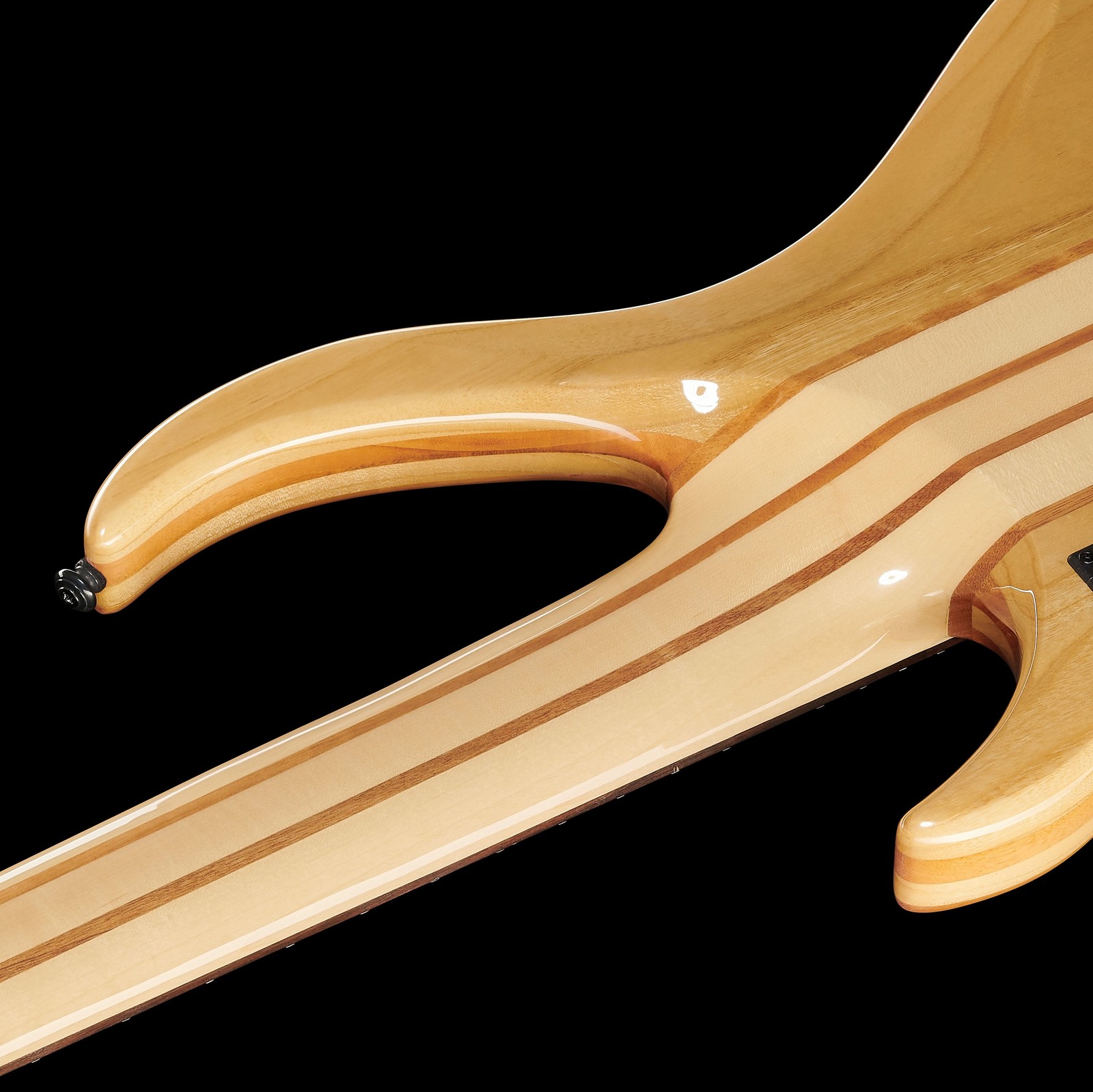 Neck-thru laminated neck on the Harley Benton BZ-5000 II NT