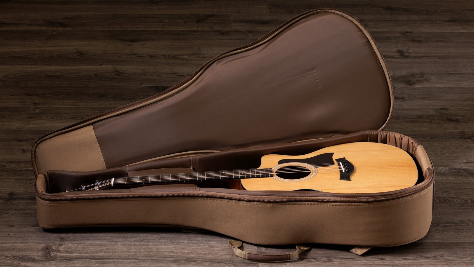 Taylor 114ce Sapele im Gigbag