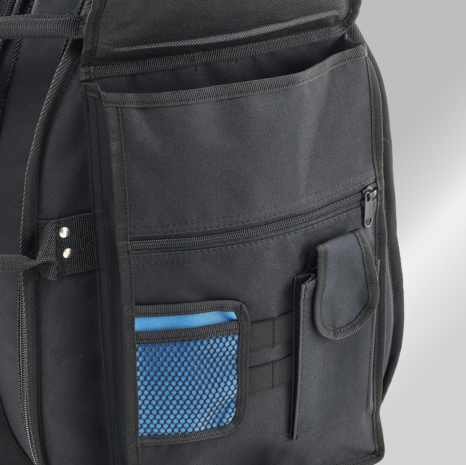 Zubehörfächer des Thomann Doppel-Gigbag für Gitarren 