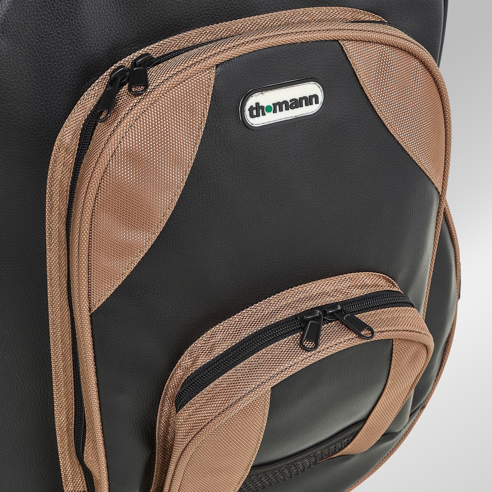 Zubehörfach des Thomann Gigbag für Klassikgitarre Premium braun 