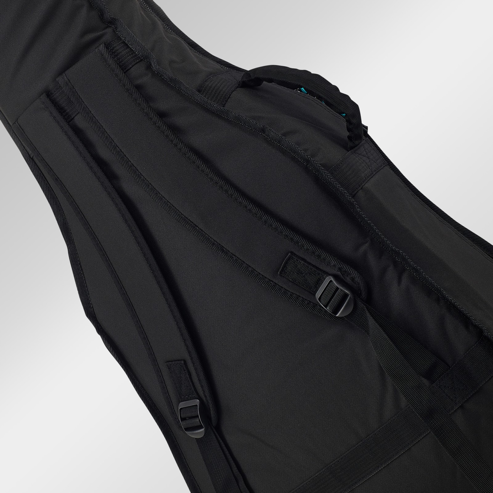 Rucksackgurte der Thomann Classic Gitarrentasche schwarz 