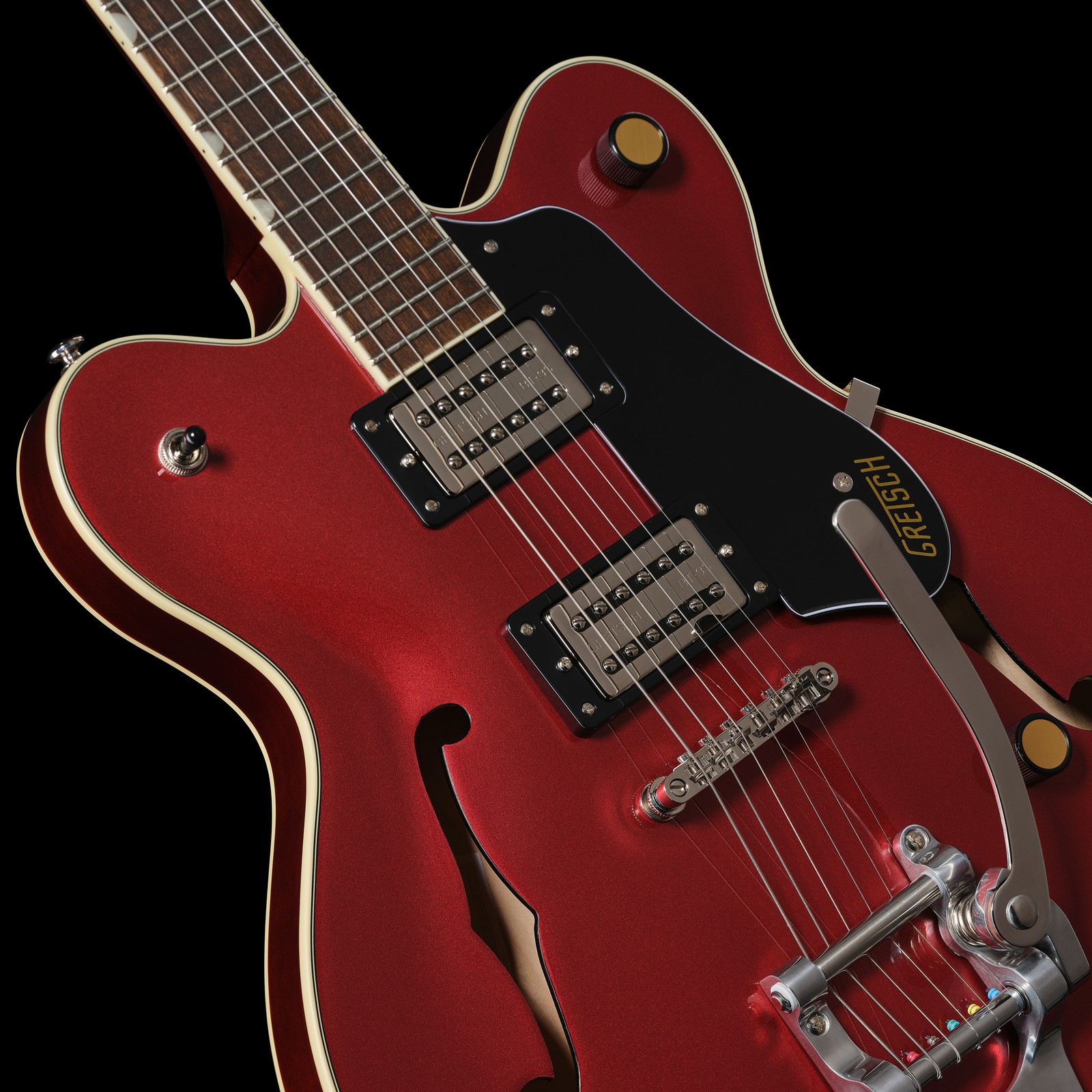 Korpus mit zwei Humbucker Pickups und Bigsby Tremolo der Gretsch G2622T Streamliner Club Double Cut Brandywine