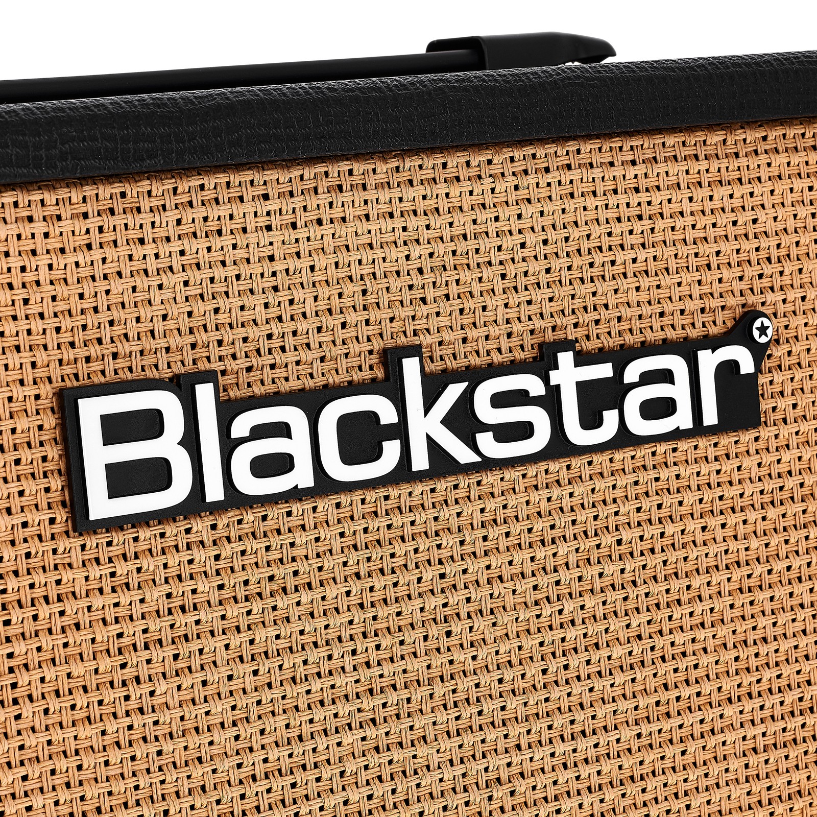 Strohfarbenes Frontgitter des Blackstar Combo 100R 2x12" Black