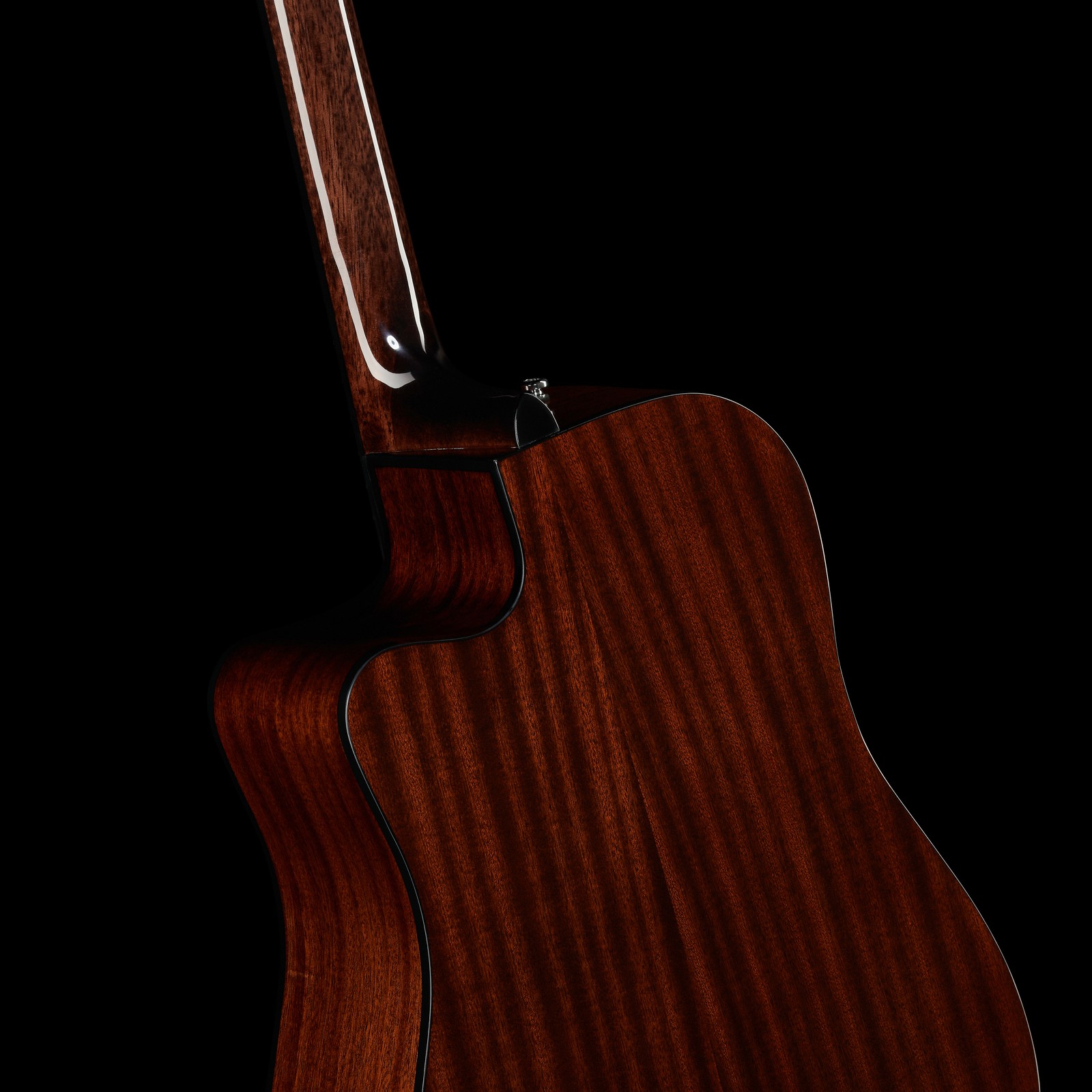Korpusrückseite der Fender CD-140SCE All Mah Westerngitarre mit Tonabnehmer