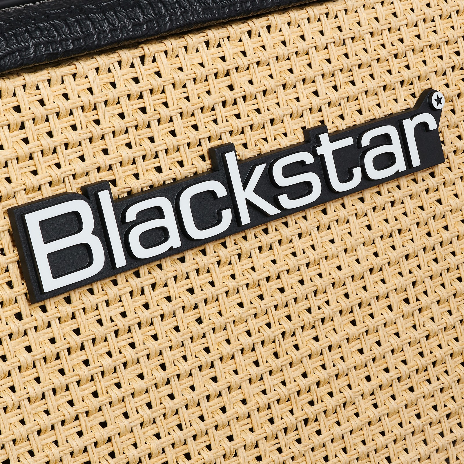 Frontgitter des Blackstar Debut 15E Black