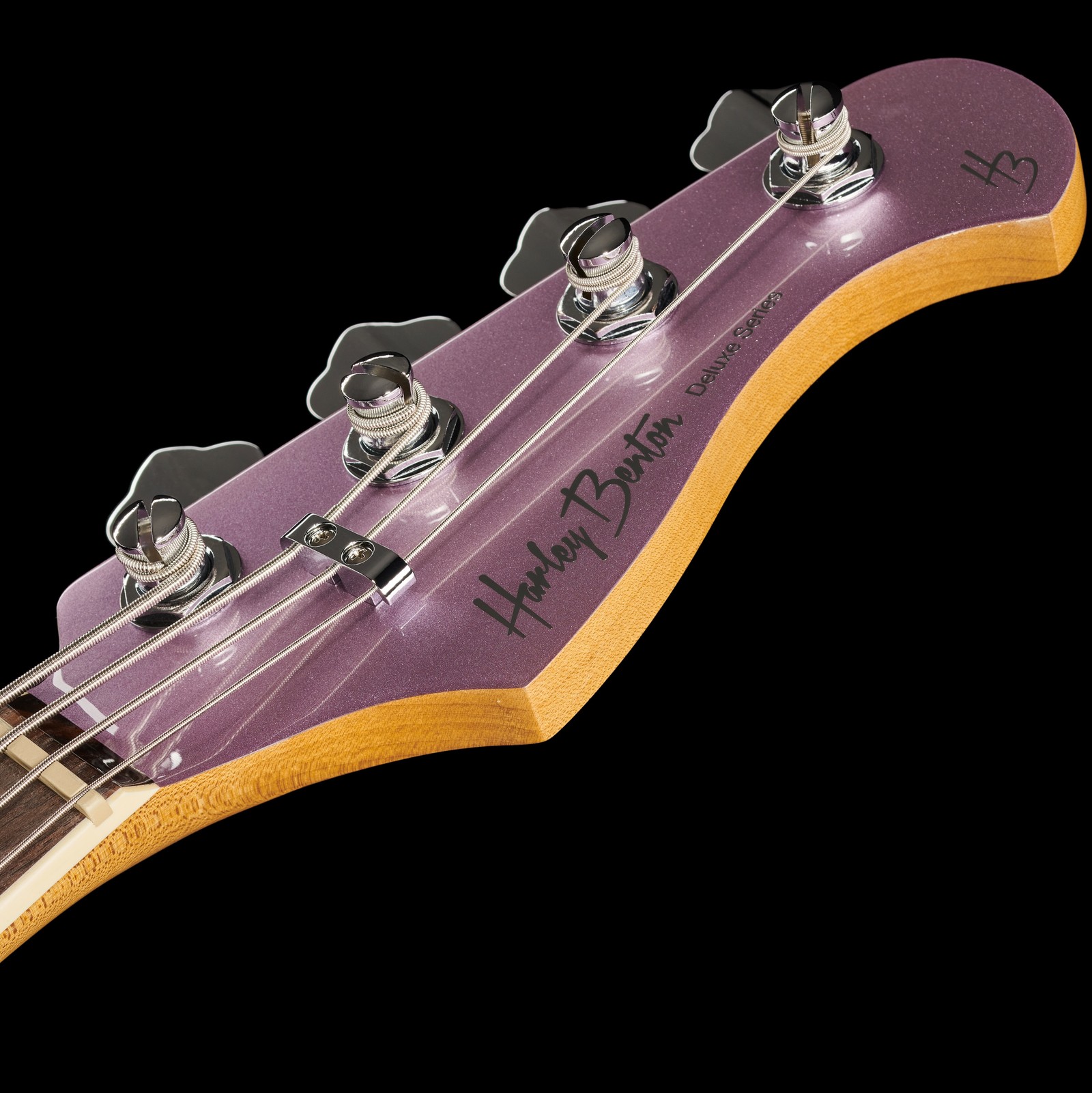 4-Saiter Bassgitarre Kopfplatte im Matched Headstock Design