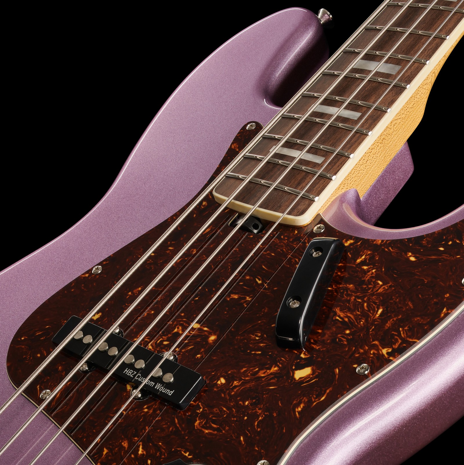Singlecoil Tonabnehmer auf dem Harley Benton MV-4JB Burgundy Mist Bass