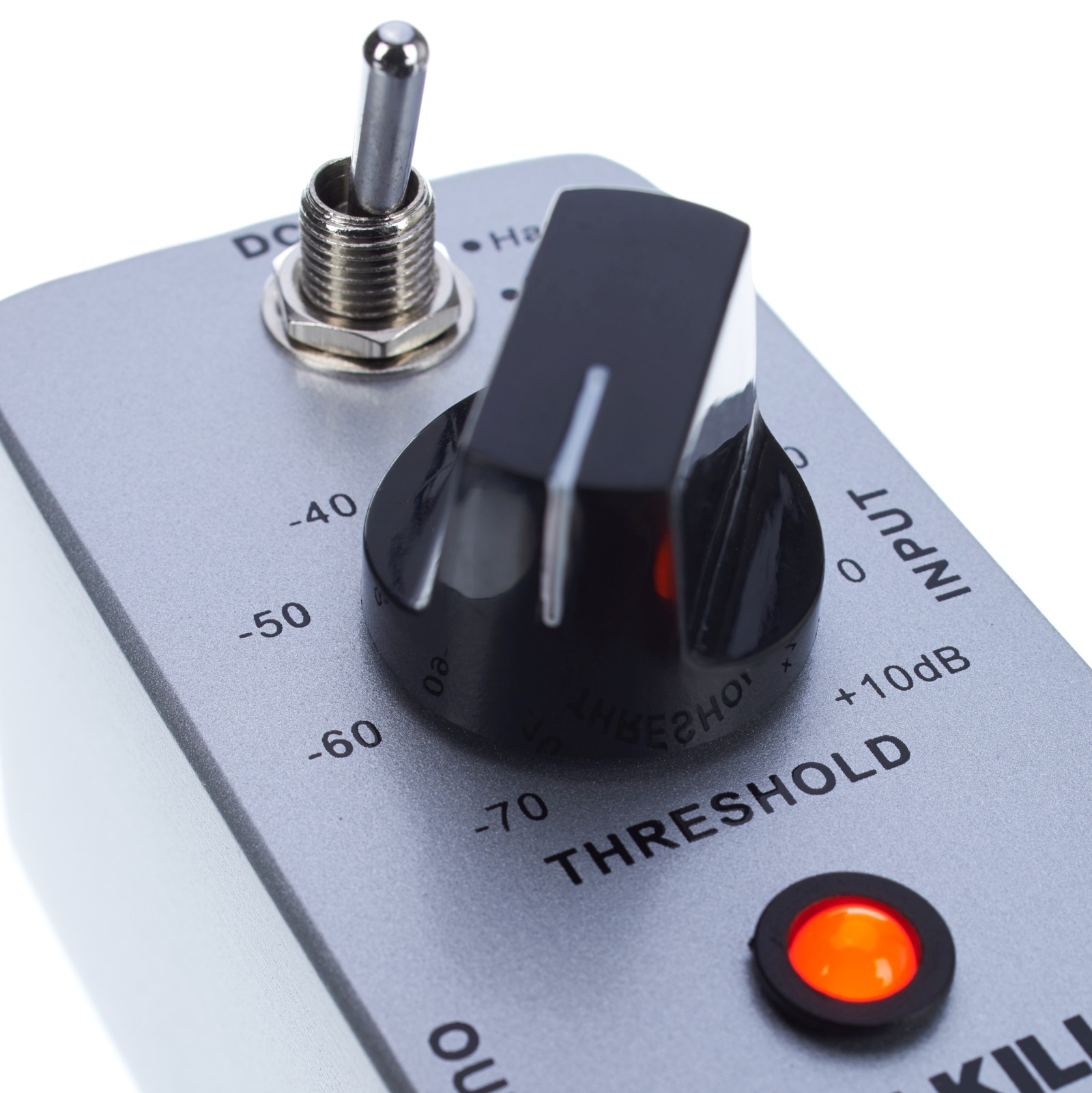 Control knob and toggle switch on the Mooer Noise Killer