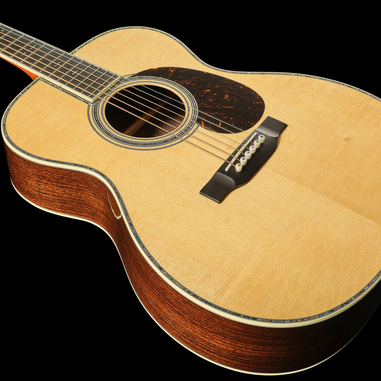 Decke der Martin Guitar 00042 Westerngitarre