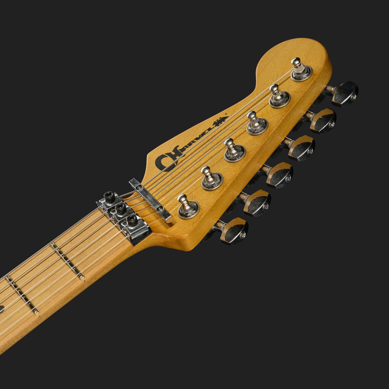 Ahorn Kopfplatte mit Floyd Rose Sattel und Charvel Logo
