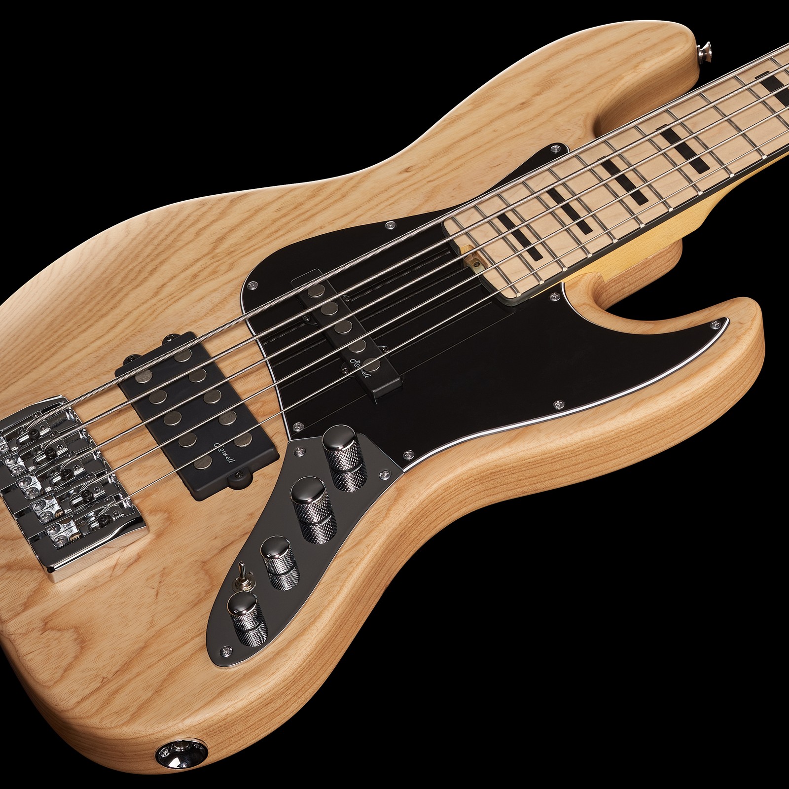 Korpus aus Esche im Naturlook vom Harley Benton Enhanced MJ-5MN Natural