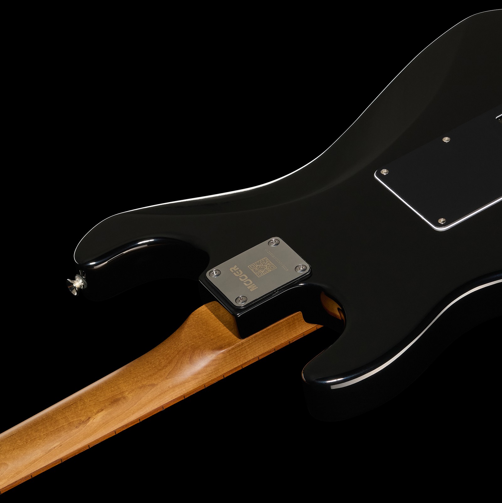 Halsübergang der Mooer MSC20 Pro Guitar Black Burst