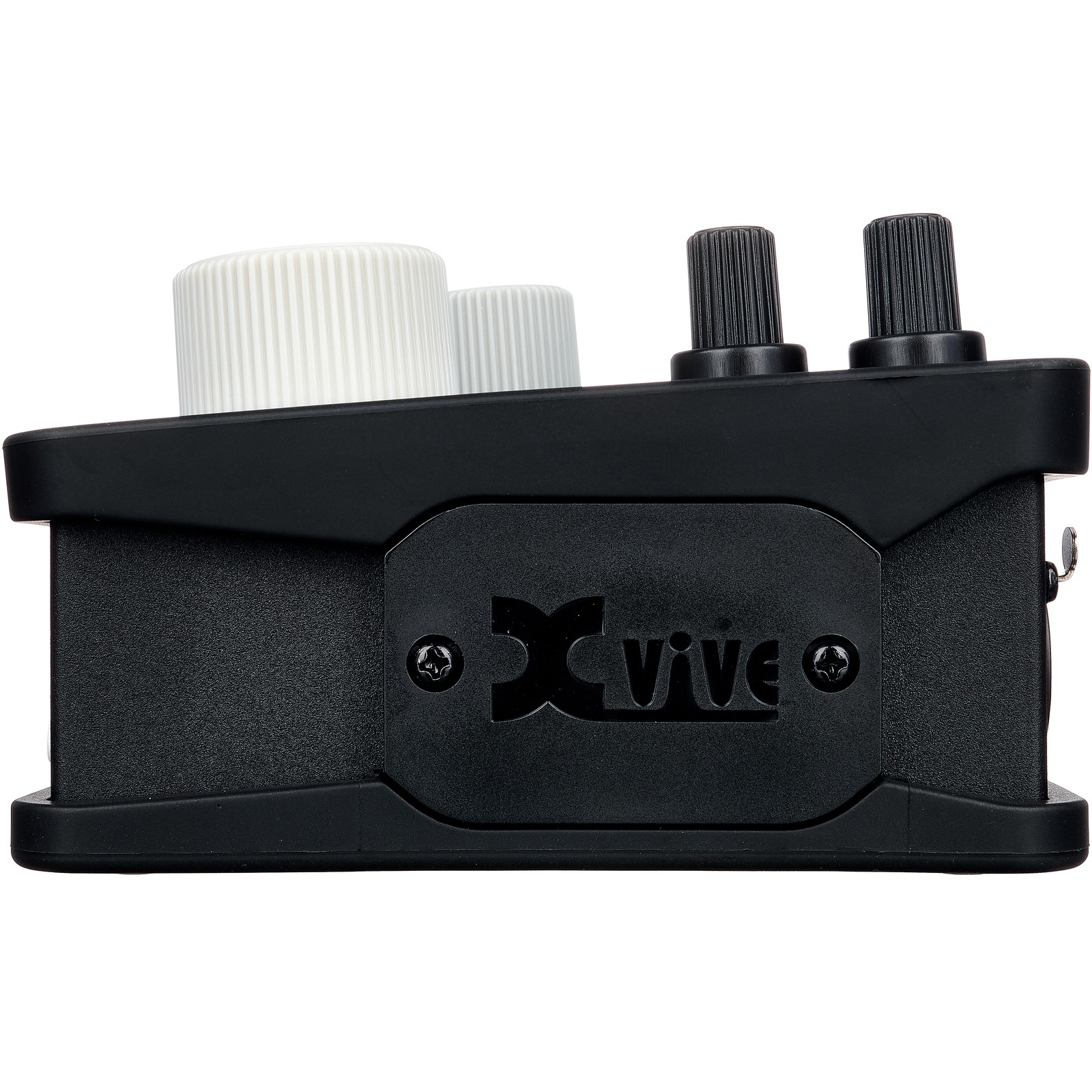 Vista lateral de la interfaz de audio XVive More You Hub