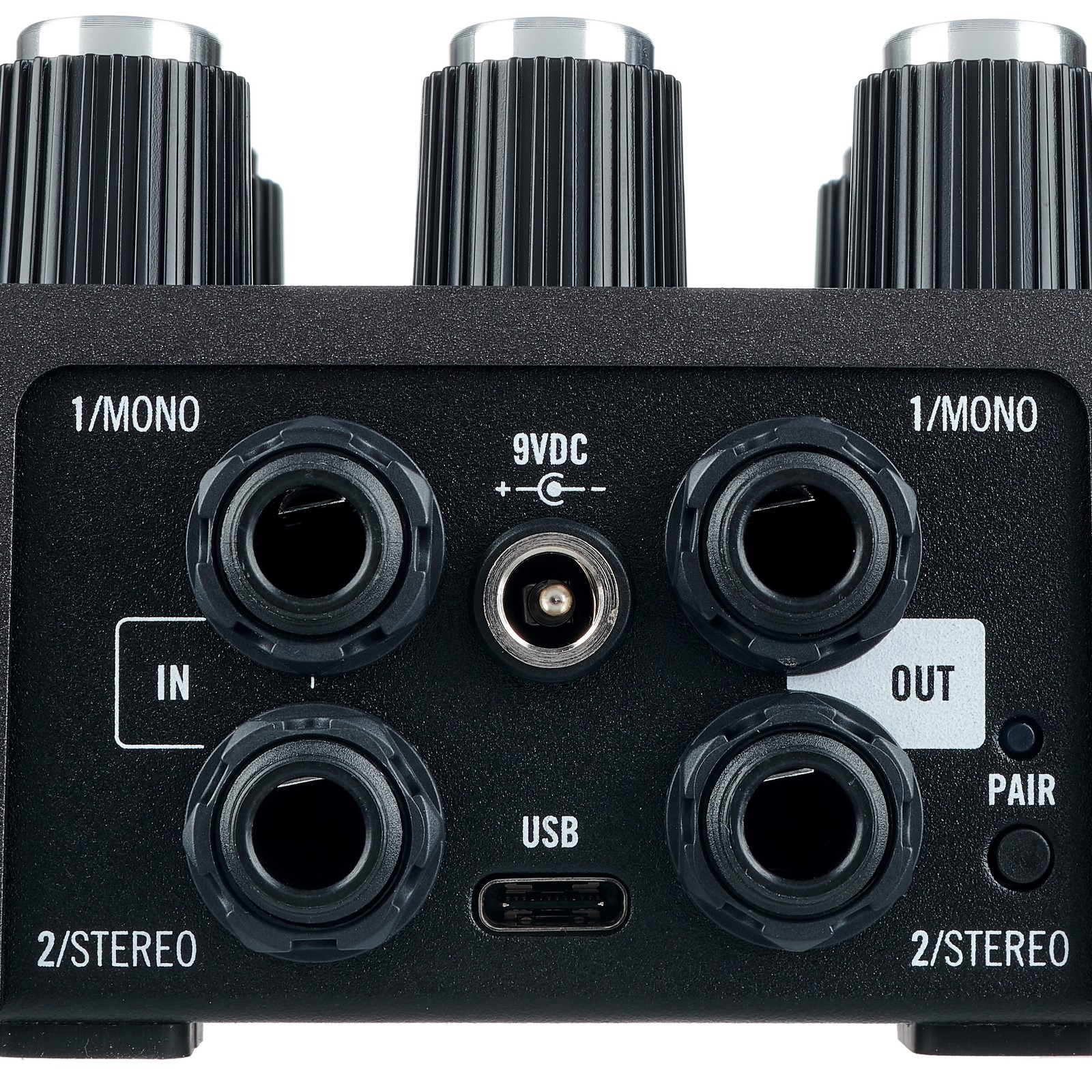 Connections on the rear of the Universal Audio UAFX Dream '65