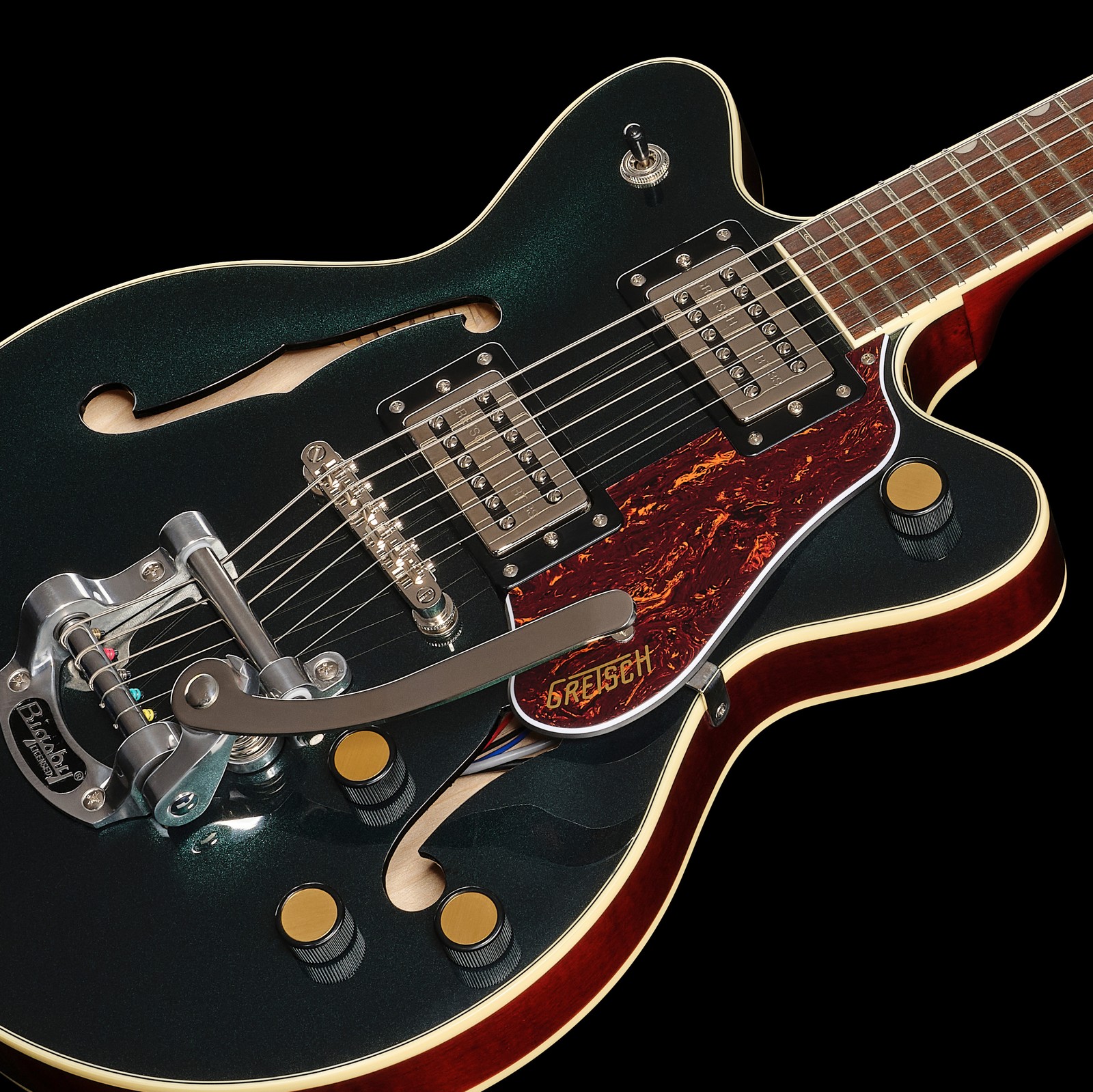Bigsby Tremolo auf dem Gretsch G2655T Streamliner CB JR DC Cadillac Green 