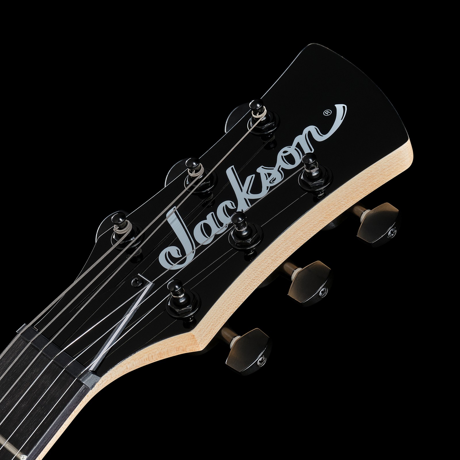 Kopfplatte der Jackson JS22 Surfcaster HT SN BK