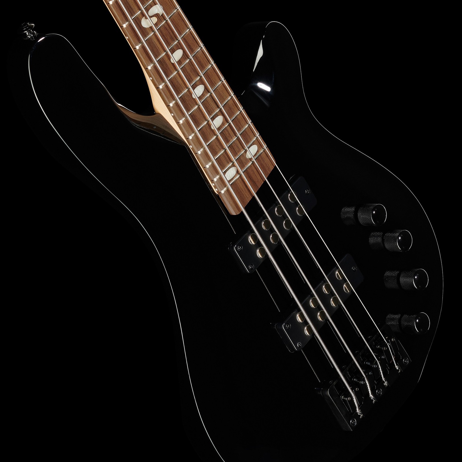 Humbucker Tonabnehmer im Harley Benton B-450 Black Progressive Serie E-Bass
