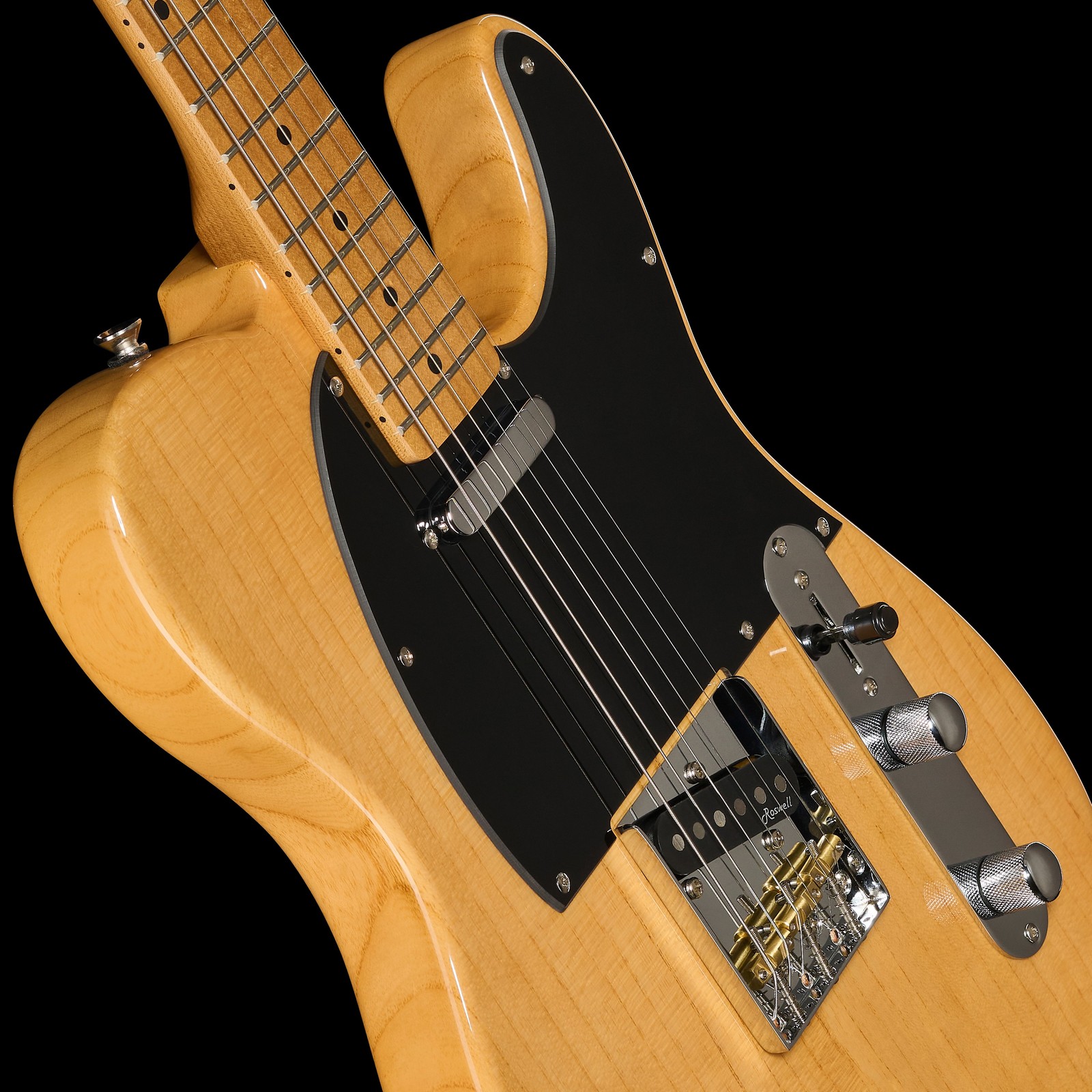 Harley Benton TE-52 NA Vintage Series with an American ash body