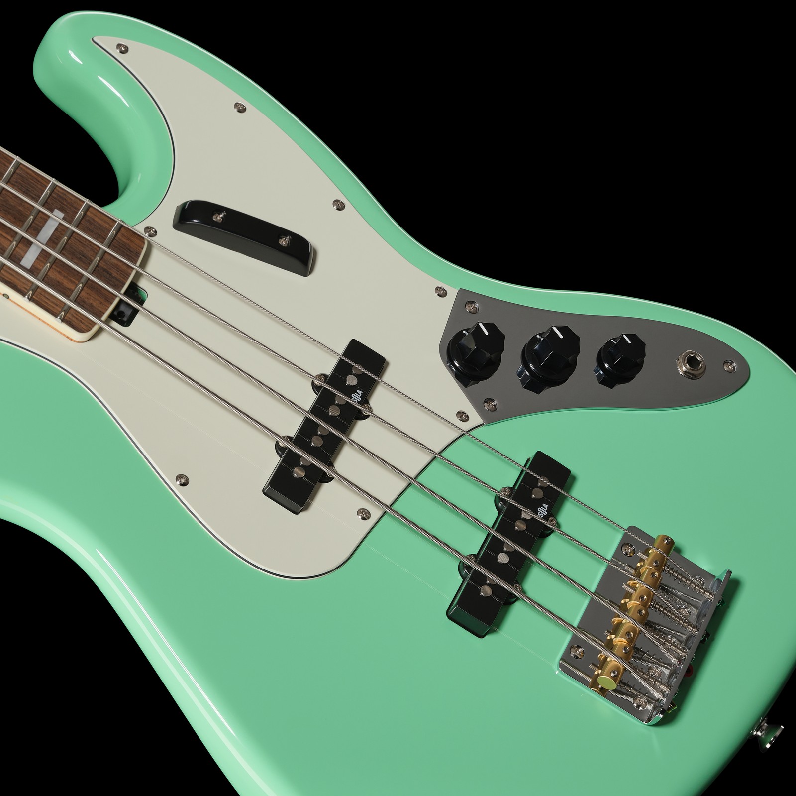 Singlecoil Tonabnehmer auf dem Harley Benton MV-4JB Seafoam Green Bass